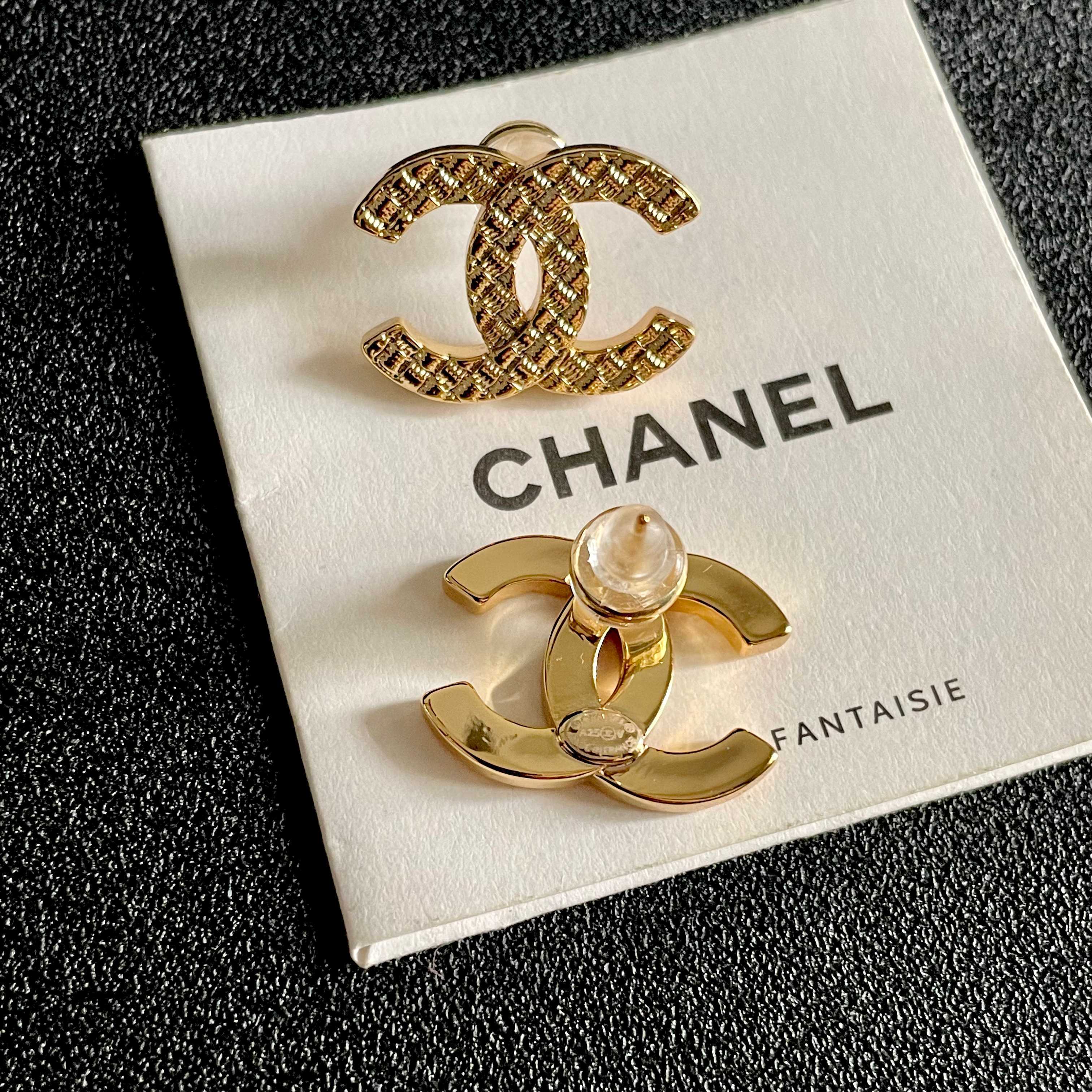 Chanel CC Quilted Stud Earrings earrings gold-tone metal 1 5cm diameter