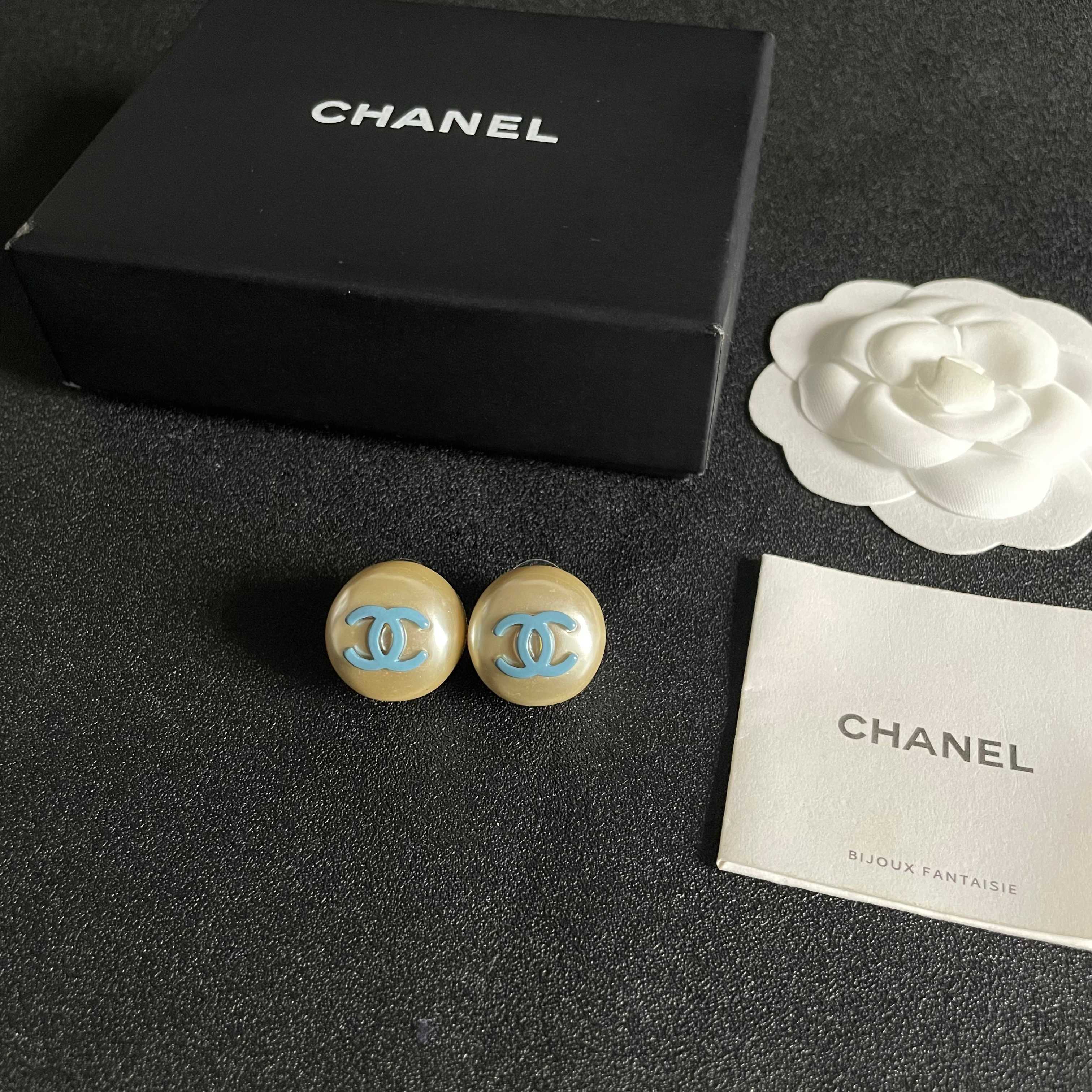 Chanel CC Logo Faux Pearl Stud Earrings earrings Cream faux pearl with light blue enamel CC logo gold-tone metal edge 2cm diameter