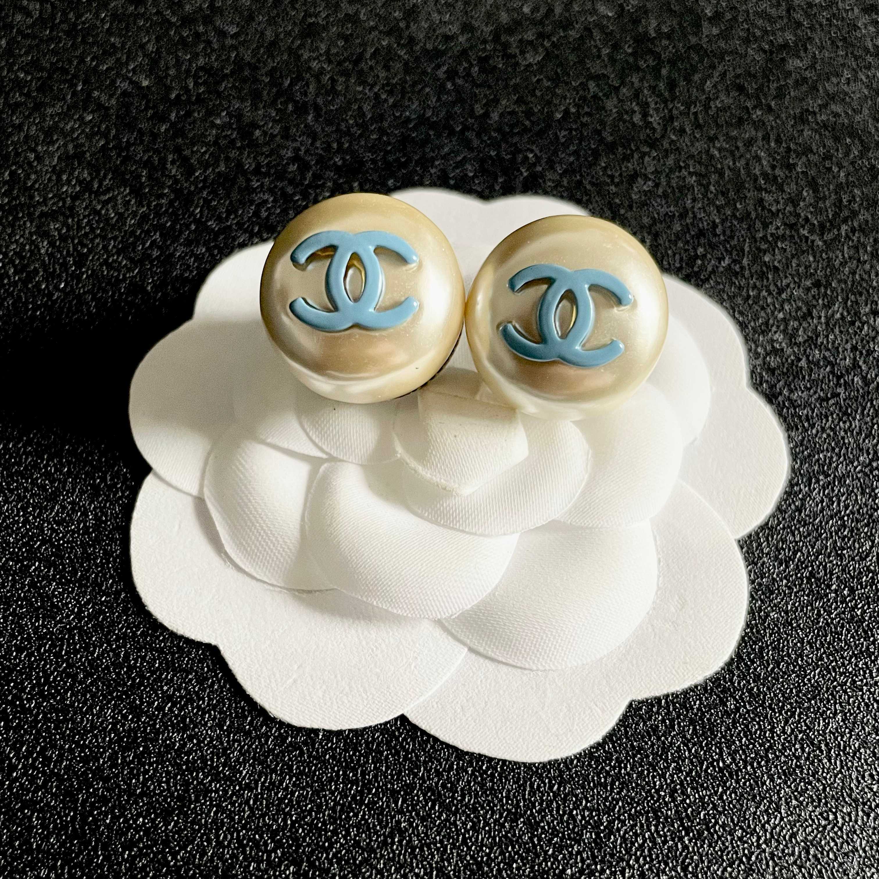 Chanel CC Logo Faux Pearl Stud Earrings earrings Cream faux pearl with light blue enamel CC logo gold-tone metal edge 2cm diameter