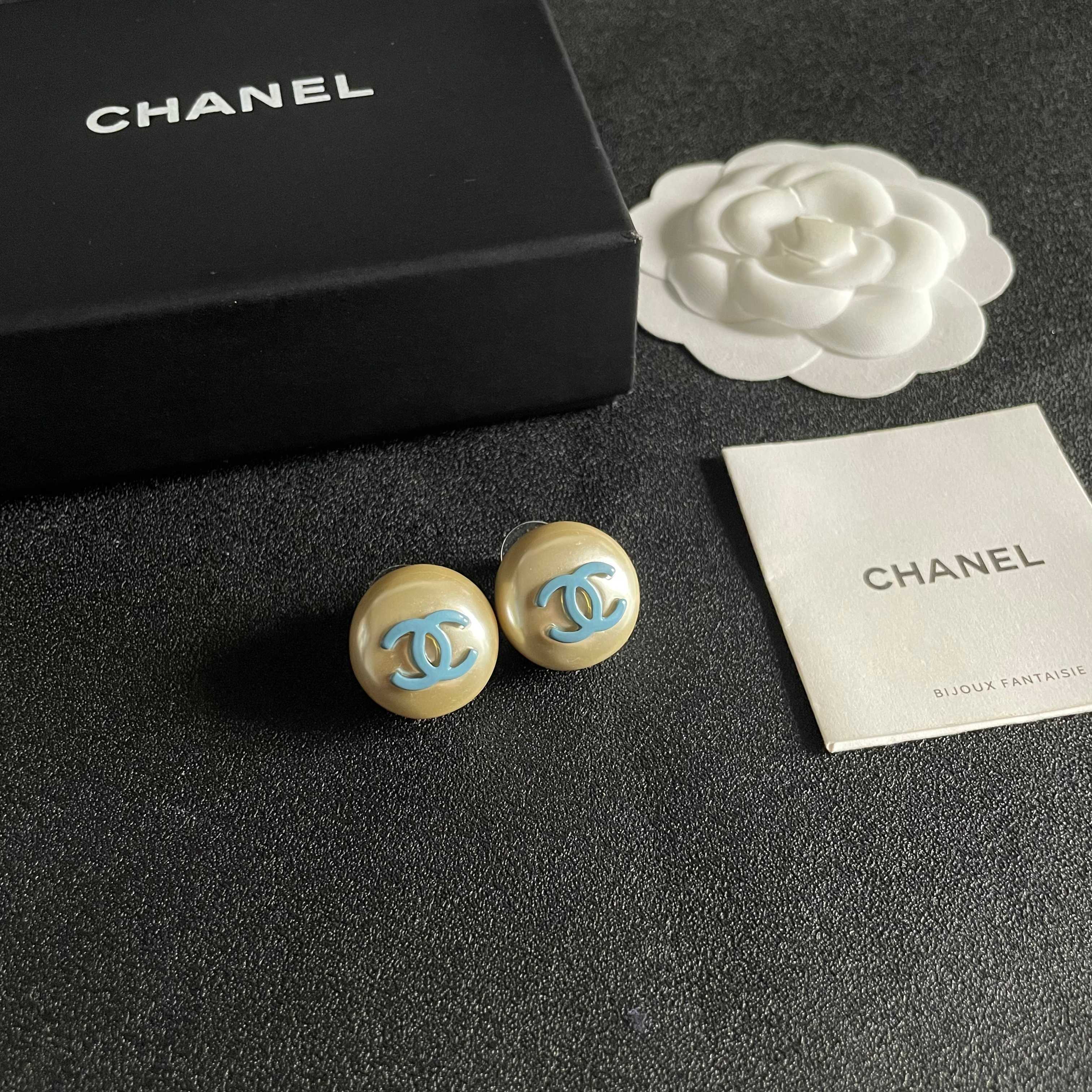 Chanel CC Logo Faux Pearl Stud Earrings earrings Cream faux pearl with light blue enamel CC logo gold-tone metal edge 2cm diameter