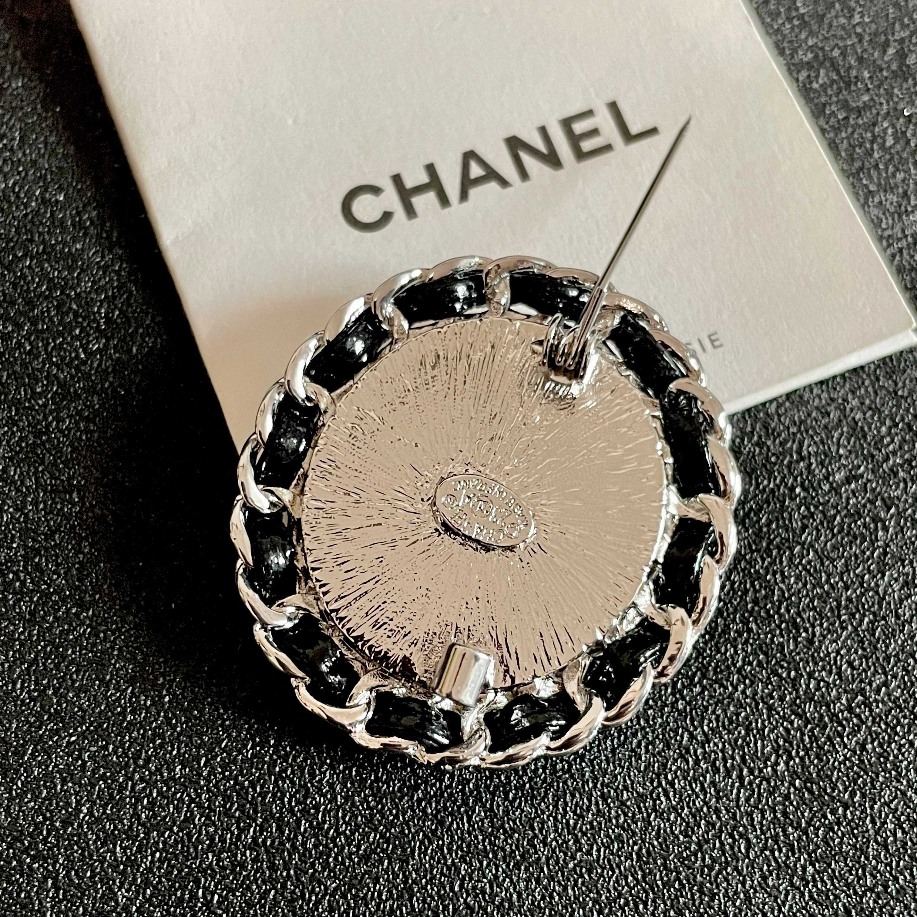 Chanel CC Logo Chain Edge Round brooch silver tone metal black enamel black resin accents 3cm diameter
