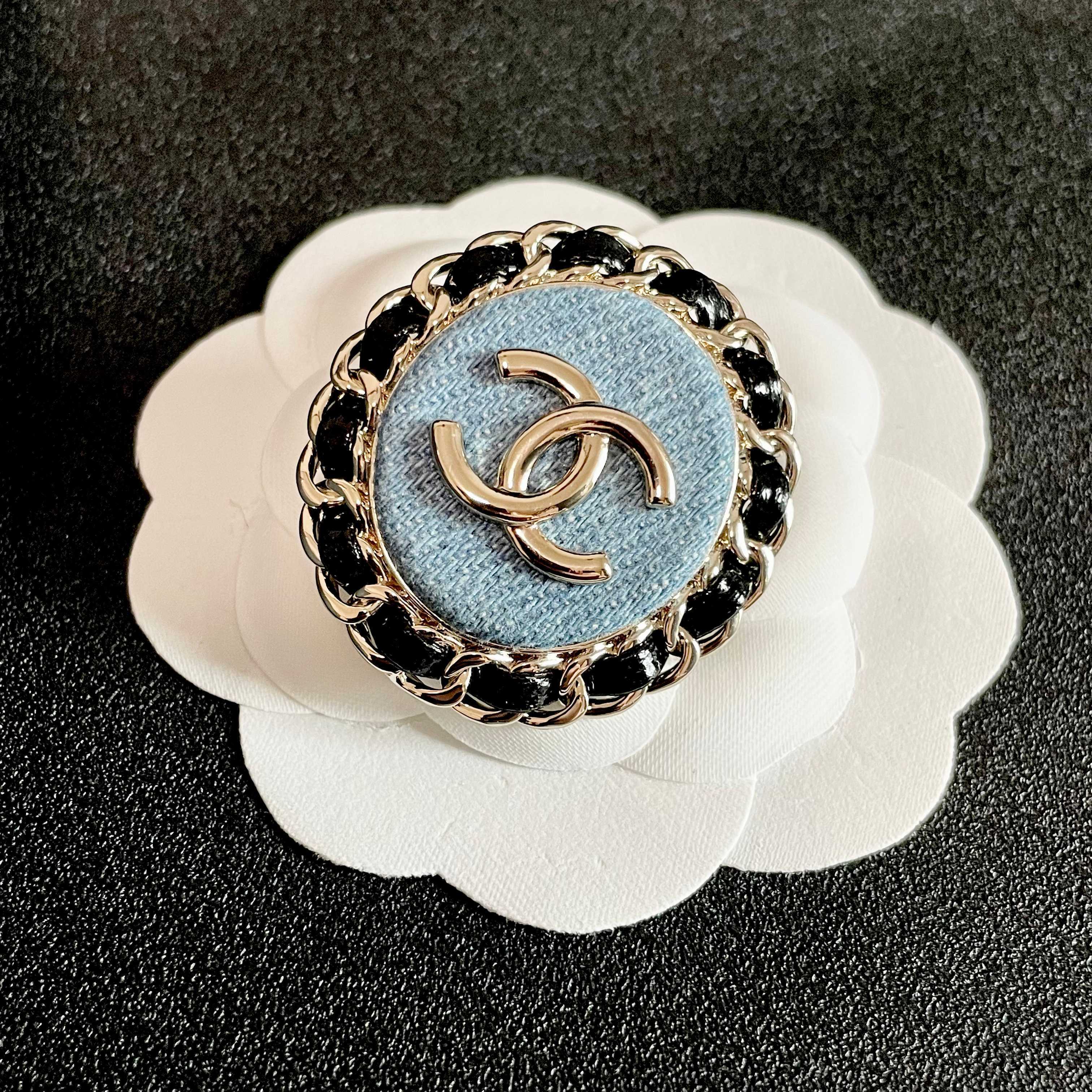 Chanel CC Denim Chain Edge Brooch brooch light gold tone metal light blue denim black leather chain trim 3cm diameter