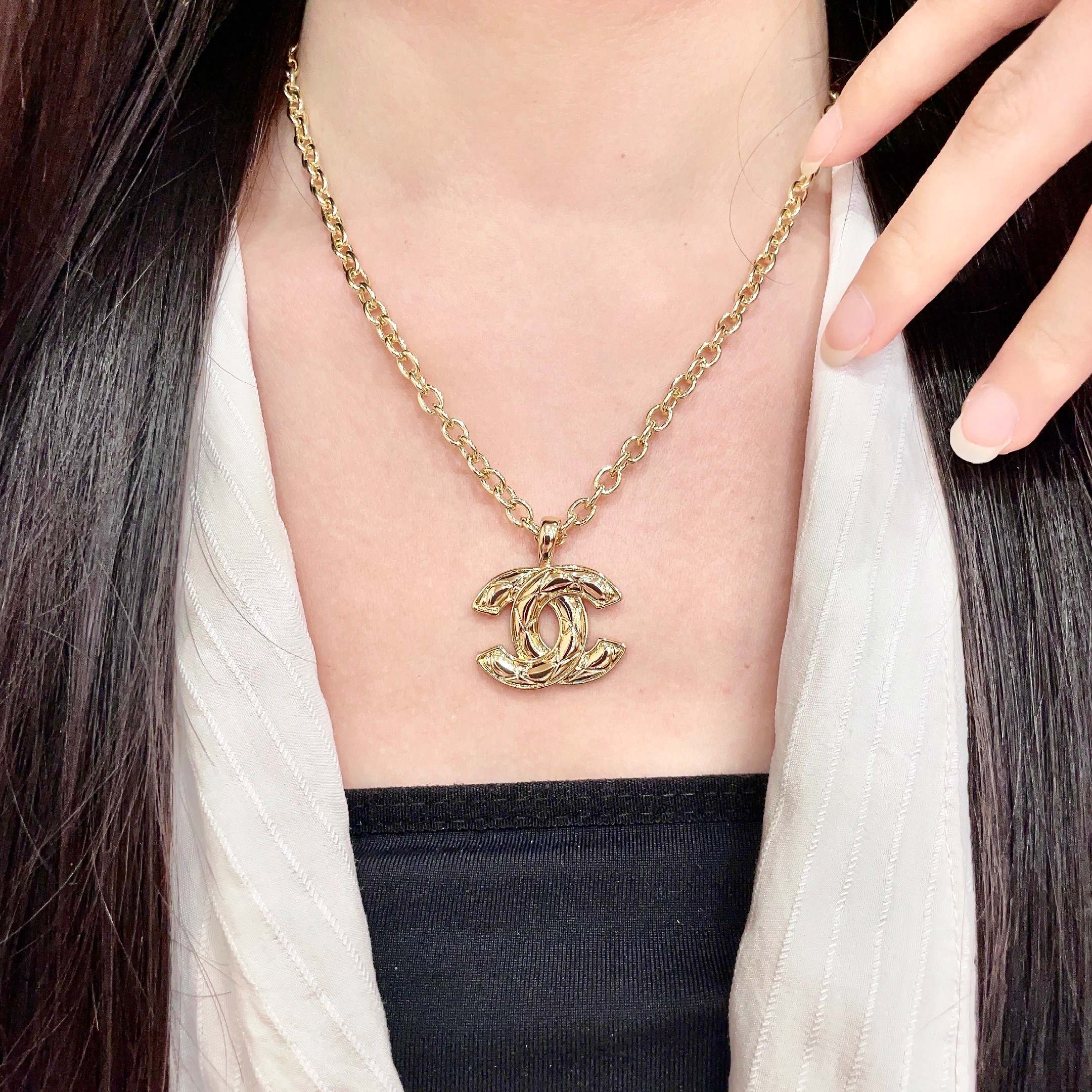 Chanel Quilted CC Pendant Necklace necklace Gold-tone metal 42cm