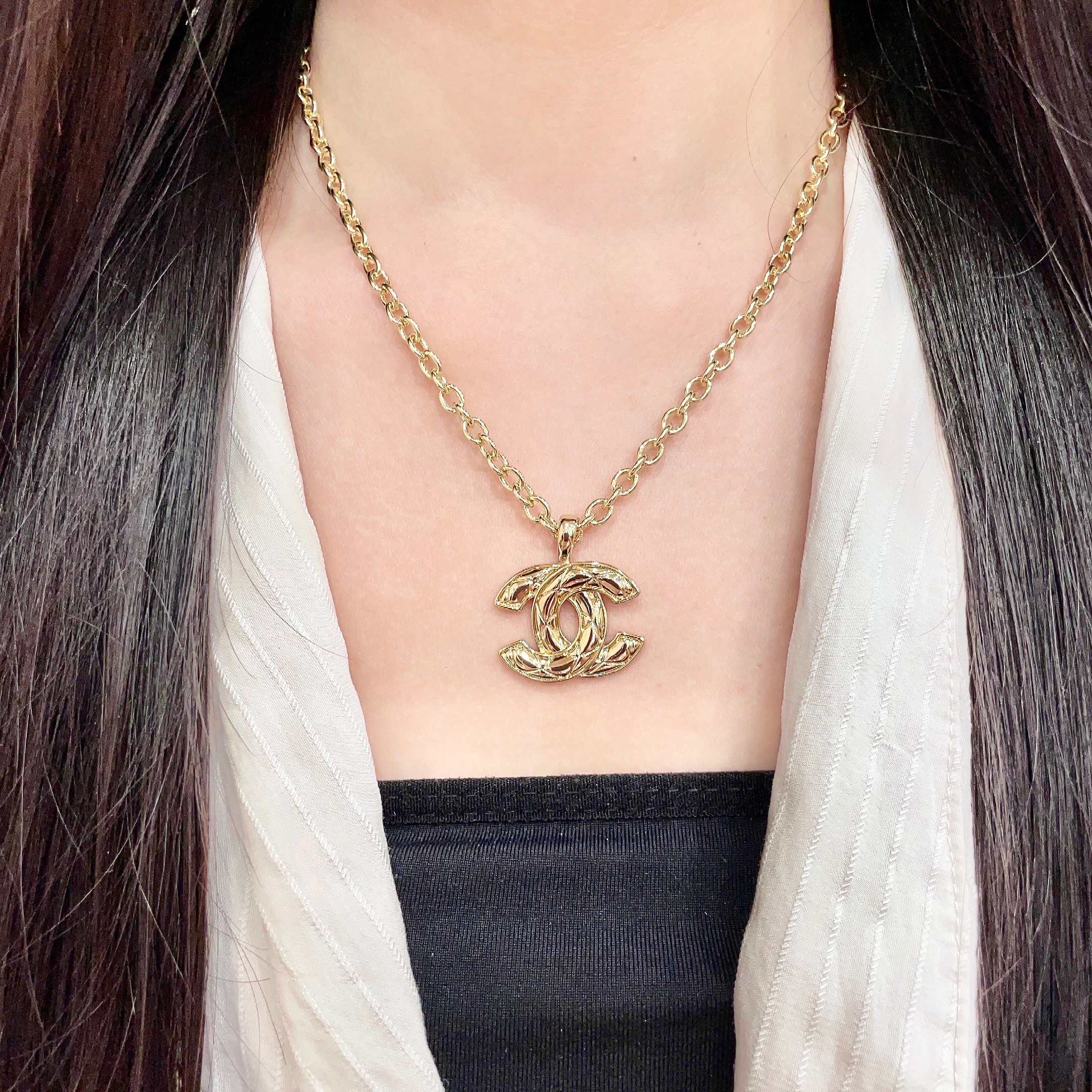 Chanel Quilted CC Pendant Necklace necklace Gold-tone metal 42cm