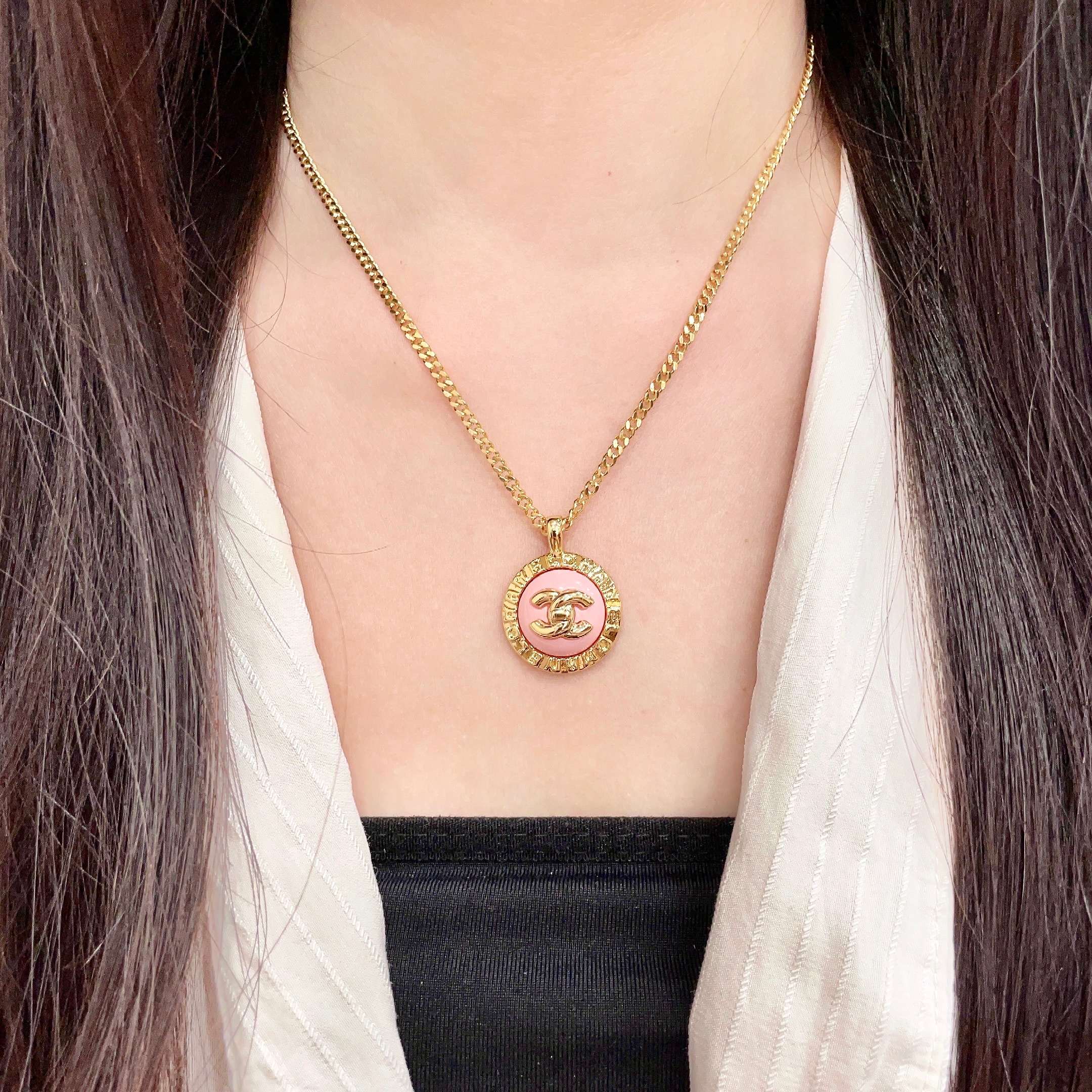 Chanel CC Logo Round Pendant necklace Gold-tone metal with pink enamel 42cm