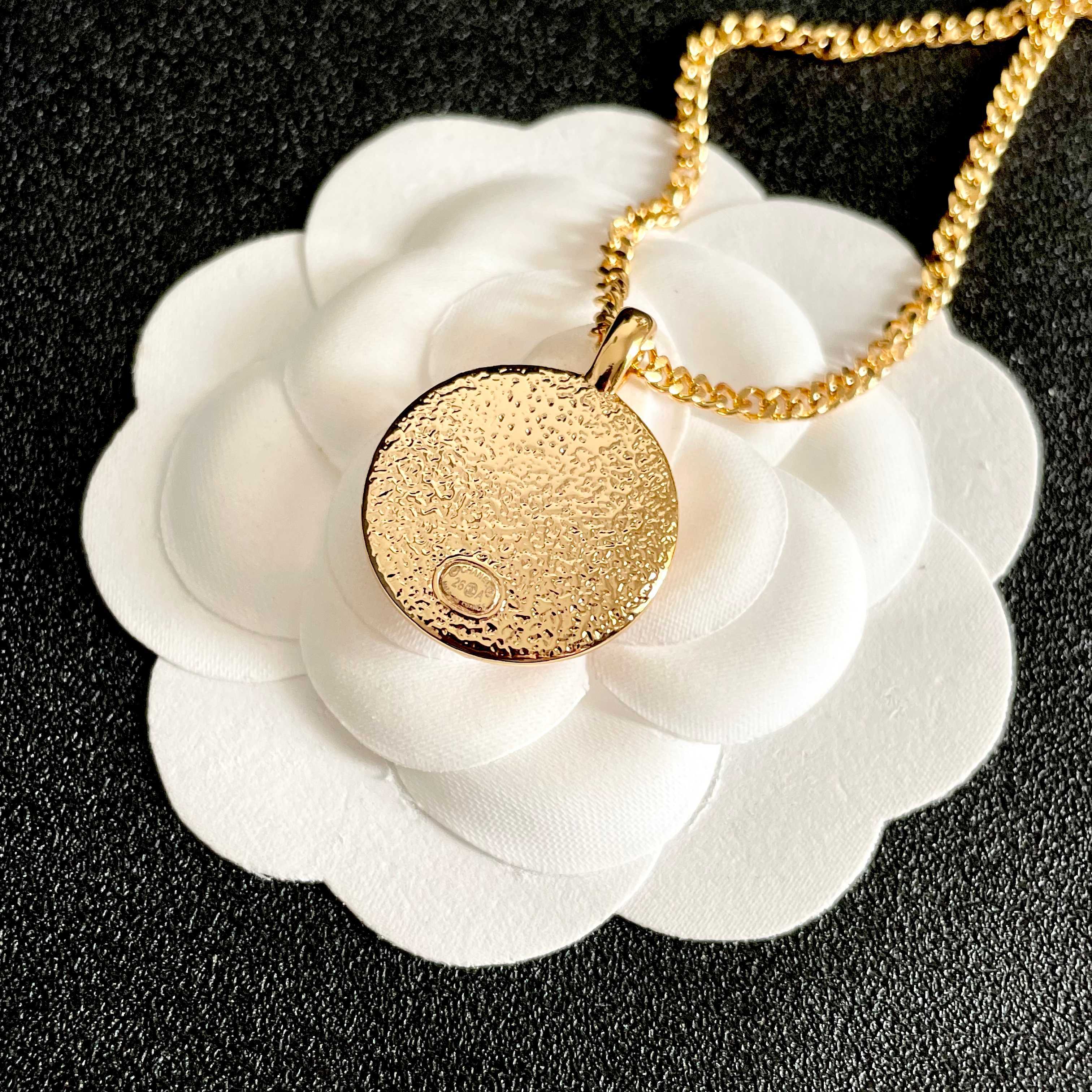 Chanel CC Logo Round Pendant necklace Gold-tone metal with pink enamel 42cm