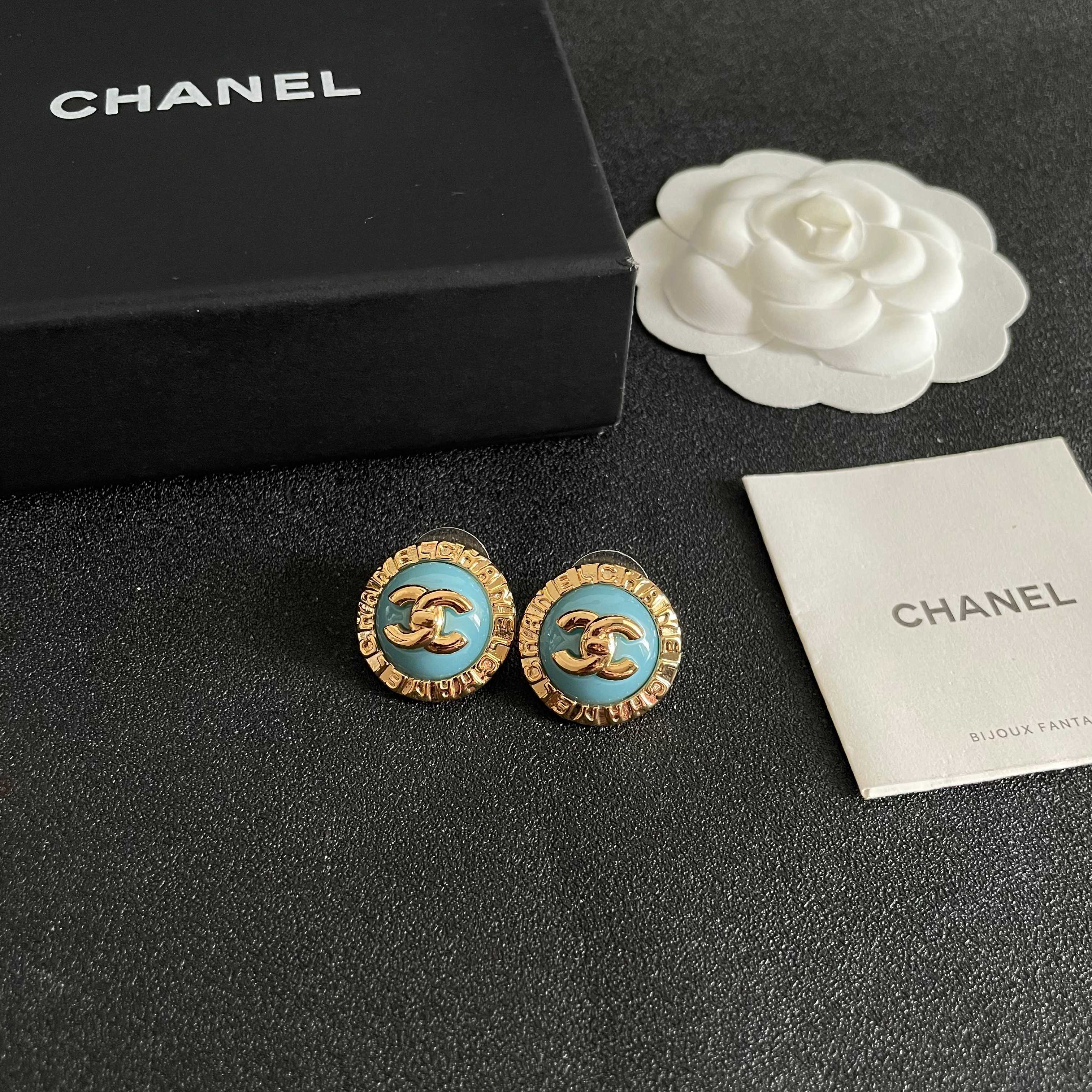 Chanel CC Logo Round Enamel Stud Earrings earrings Gold-tone metal with light blue enamel 1 5cm diameter