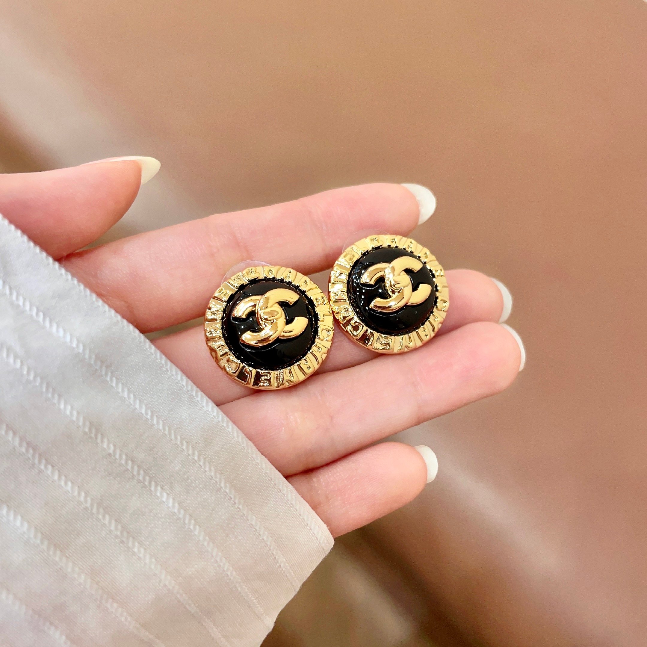 Chanel CC Logo Round Button Stud Earrings earrings gold-tone metal with black enamel center 1 5cm diameter