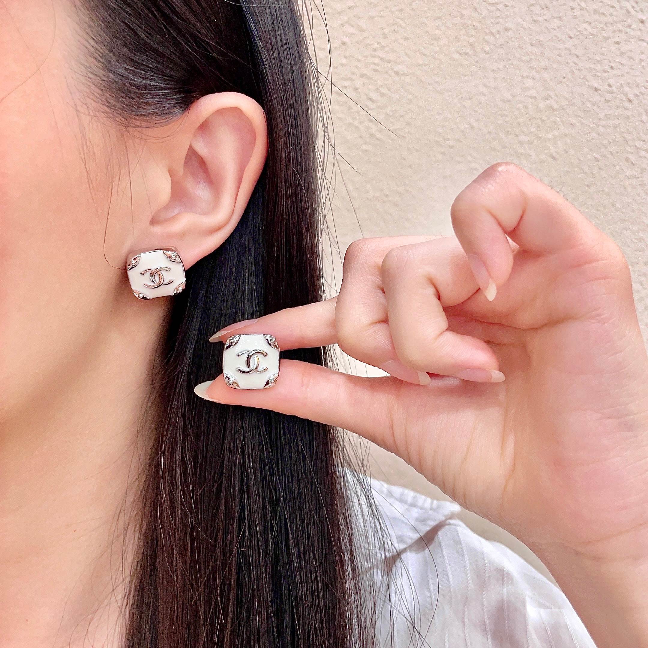 Chanel CC Logo Square Stud Earrings earrings Silver-tone metal with black and white enamel 1 2cm stud diameter