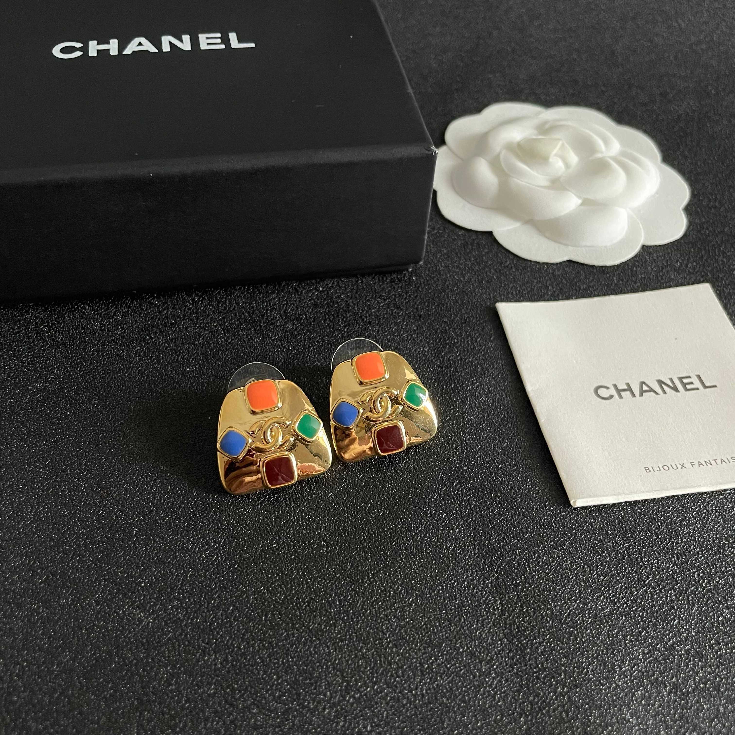 Chanel CC Logo Multicolor Gripoix Stud Earrings earrings Gold tone metal with orange blue green and deep red enamel accents 2 2cm width