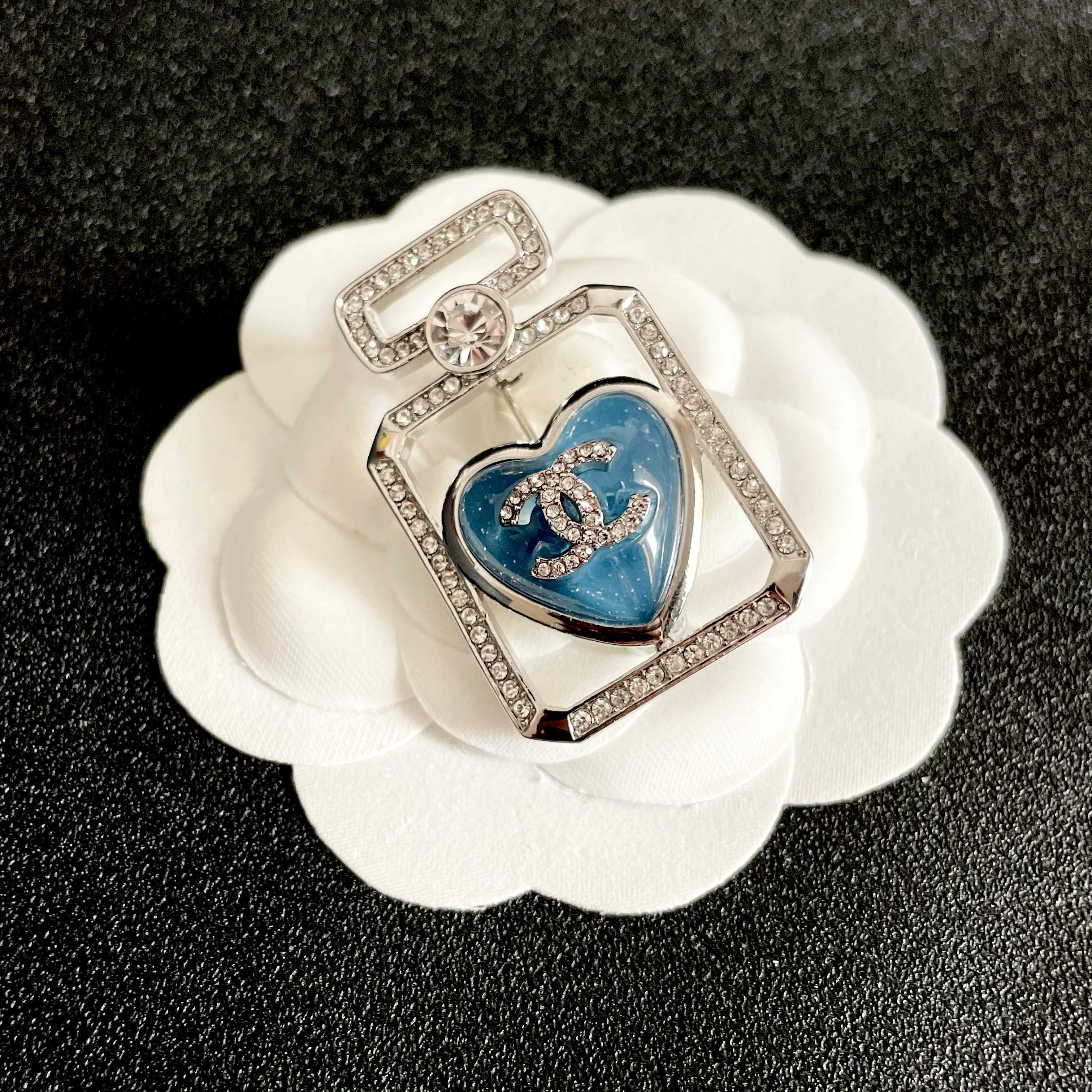 Chanel Perfume Bottle Heart CC Brooch brooch Silver-toned metal blue enamel clear crystal 3 5cm x 2 2cm