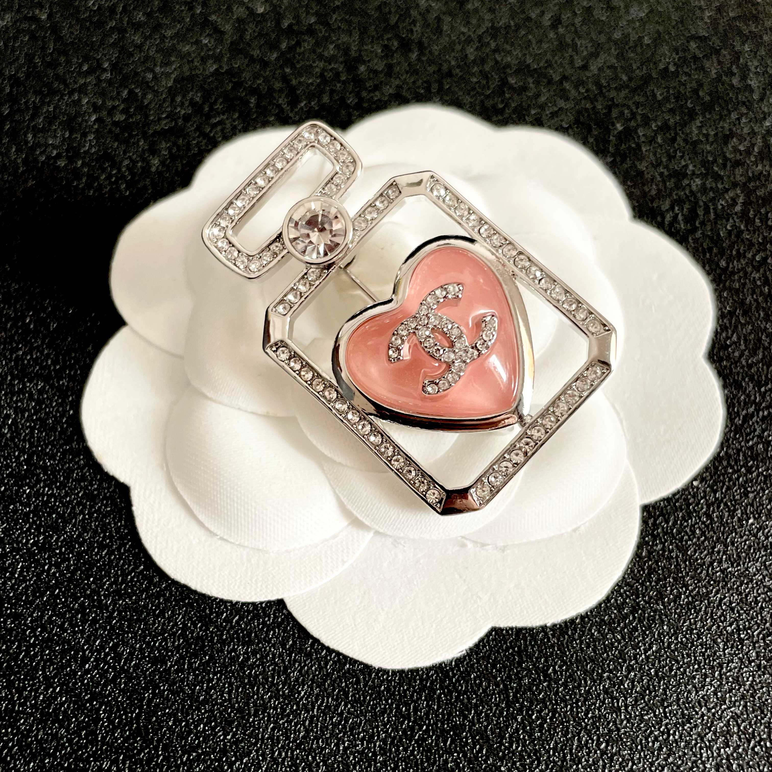 Chanel Perfume Bottle Heart CC Brooch brooch Silver-toned metal light pink enamel clear crystal accents 3 5cm x 2 2cm