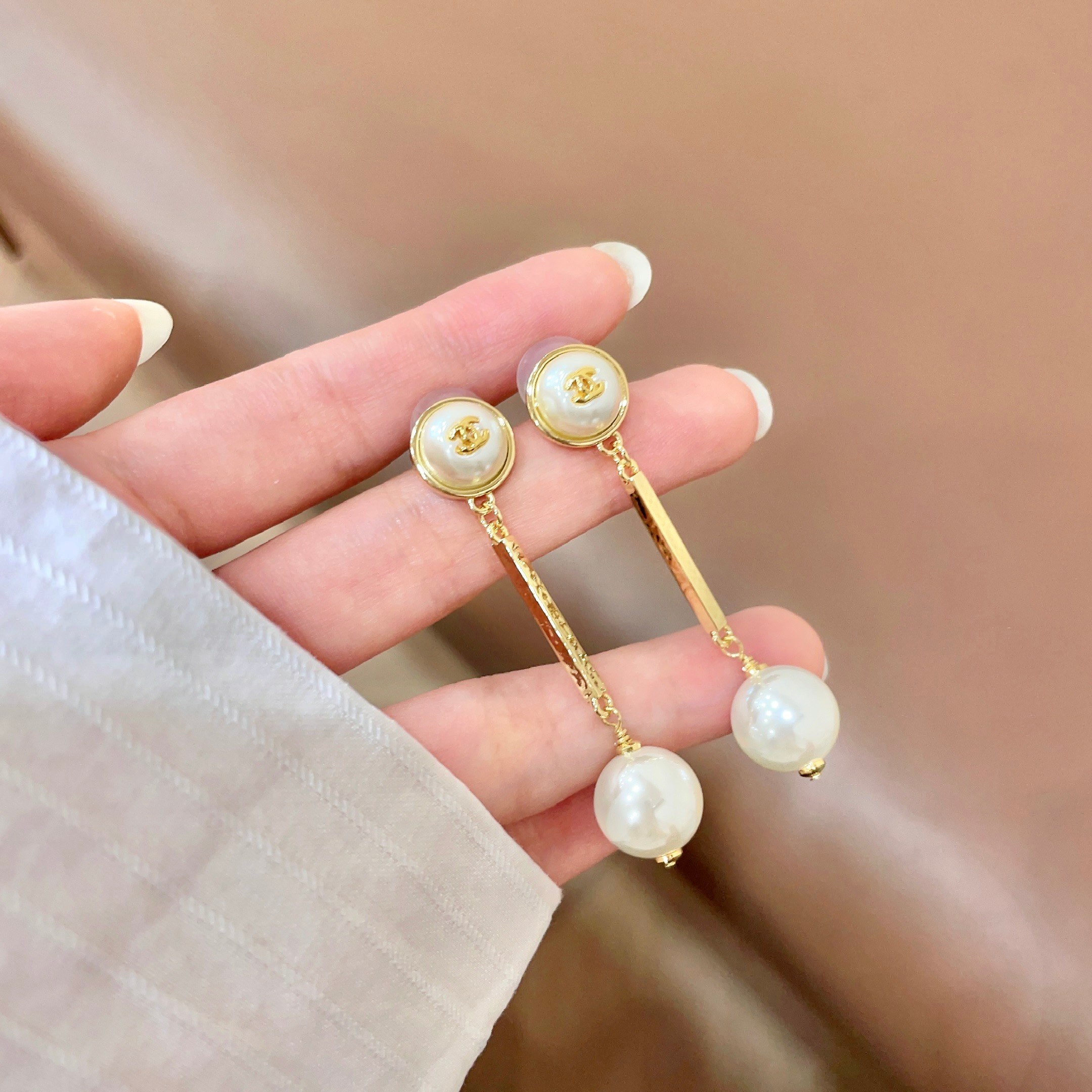 Chanel CC Logo Pearl Drop Earrings earrings Gold-tone metal with cream white faux pearls 4 5cm drop length