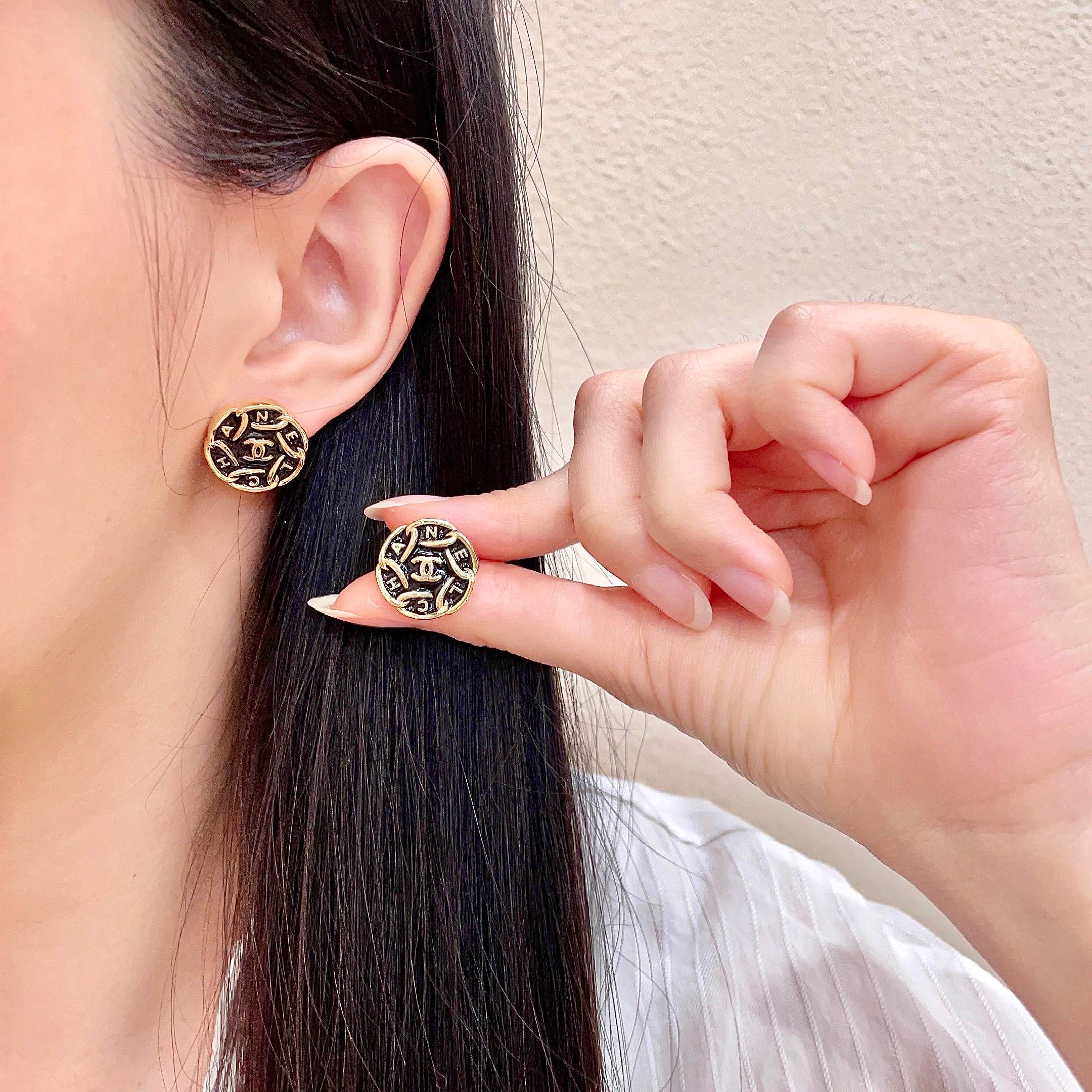 Chanel CC Logo Round Letter Button Stud Earrings earrings gold tone metal with black enamel 1 5cm diameter