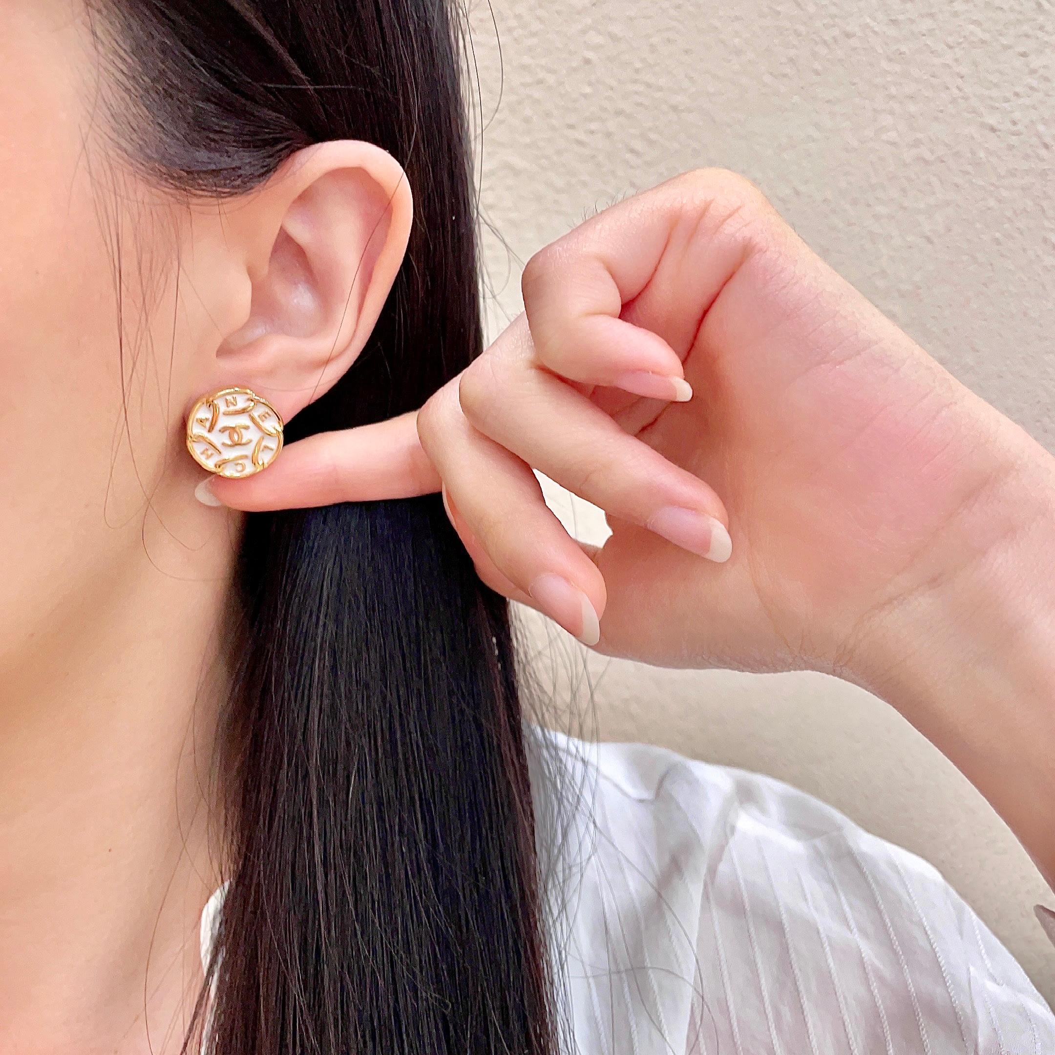 Chanel CC Logo Round Letter Stud Earrings earrings gold-tone metal with white enamel 1 5cm diameter