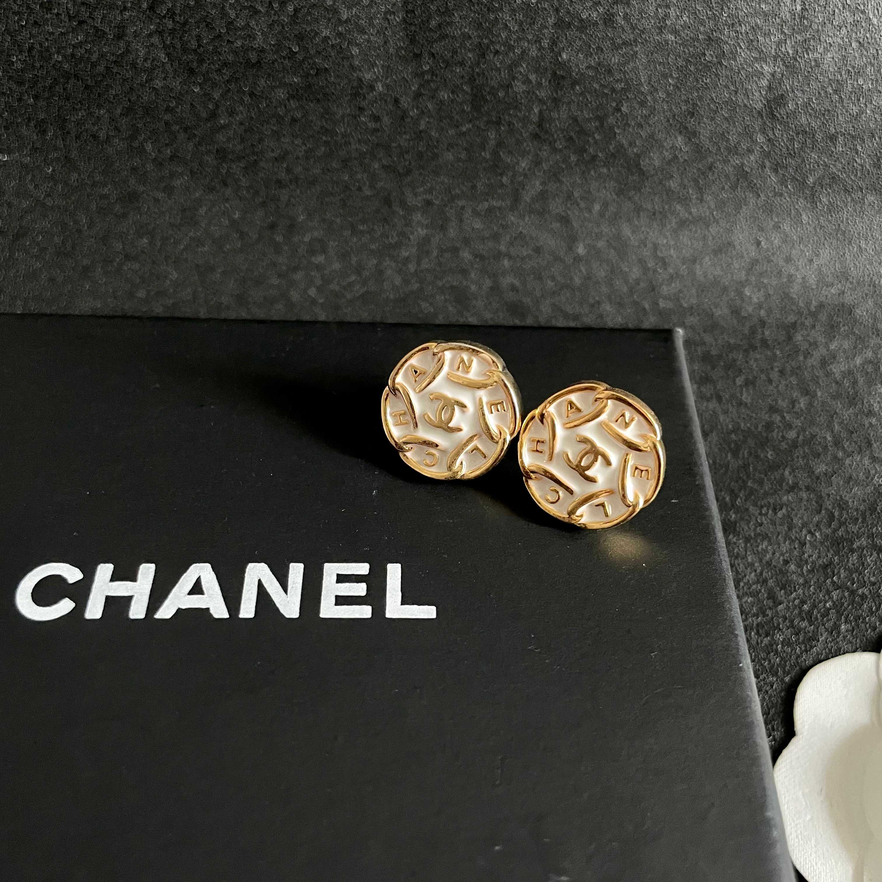 Chanel CC Logo Round Letter Stud Earrings earrings gold-tone metal with white enamel 1 5cm diameter