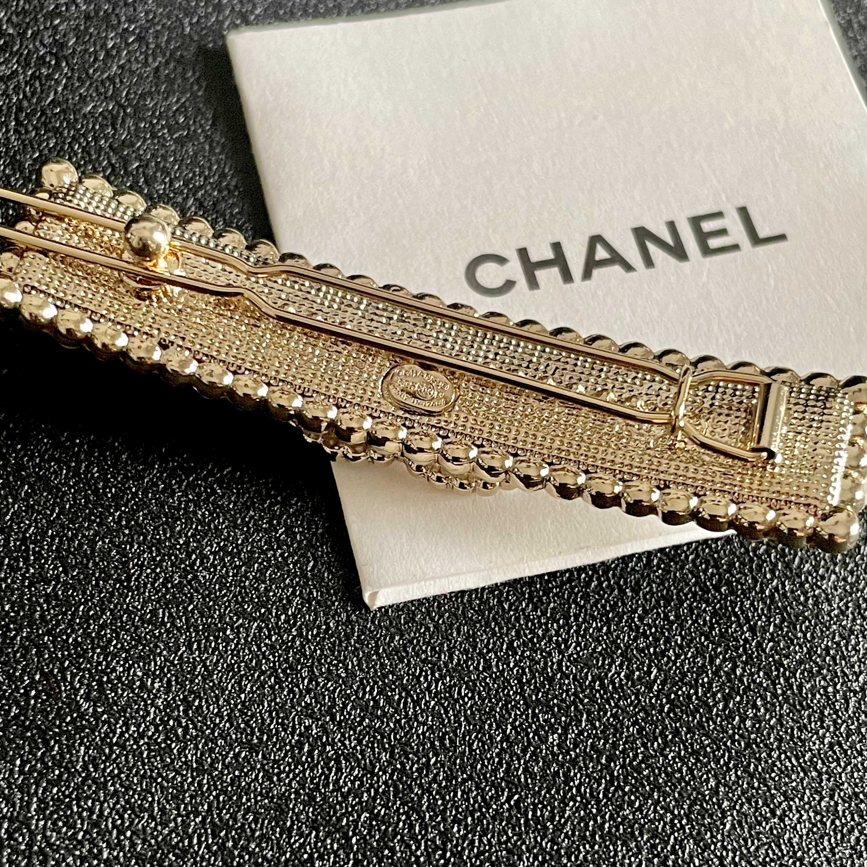 Chanel CC Logo Pearl Crystal Barrette brooch Gold-tone metal cream faux pearl clear crystal 6cm