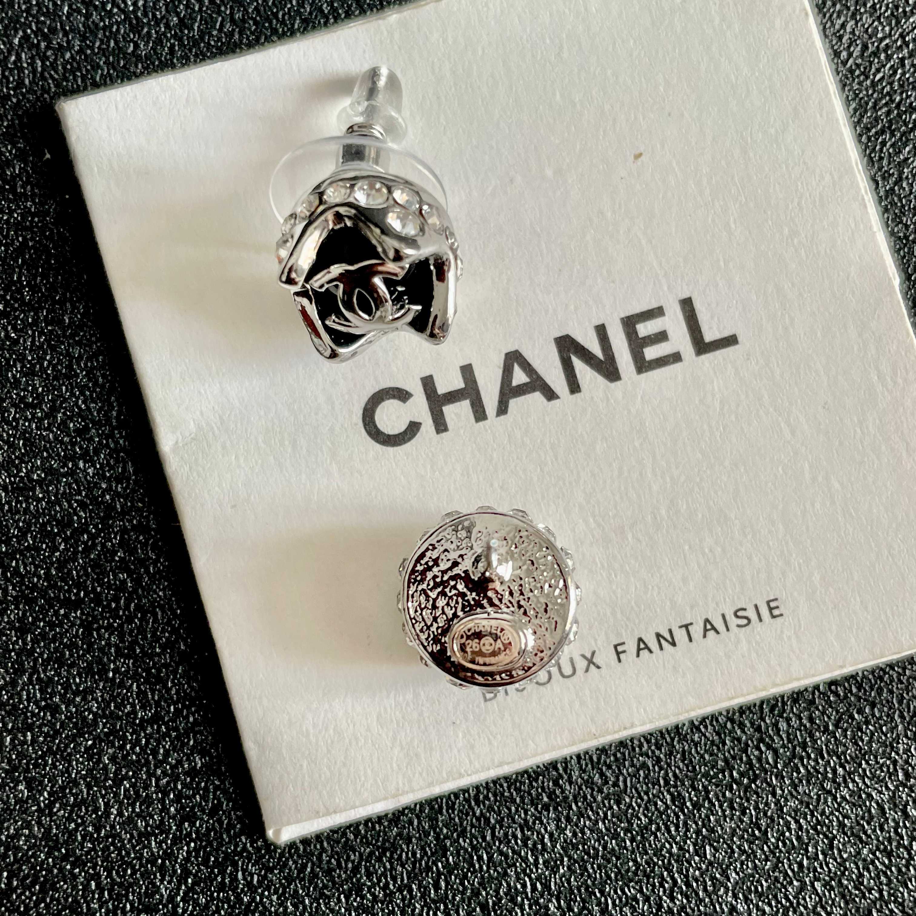 Chanel CC Logo Round Stud Earrings earrings Silver-tone metal with black enamel and silver interlocking CC logo 1cm diameter