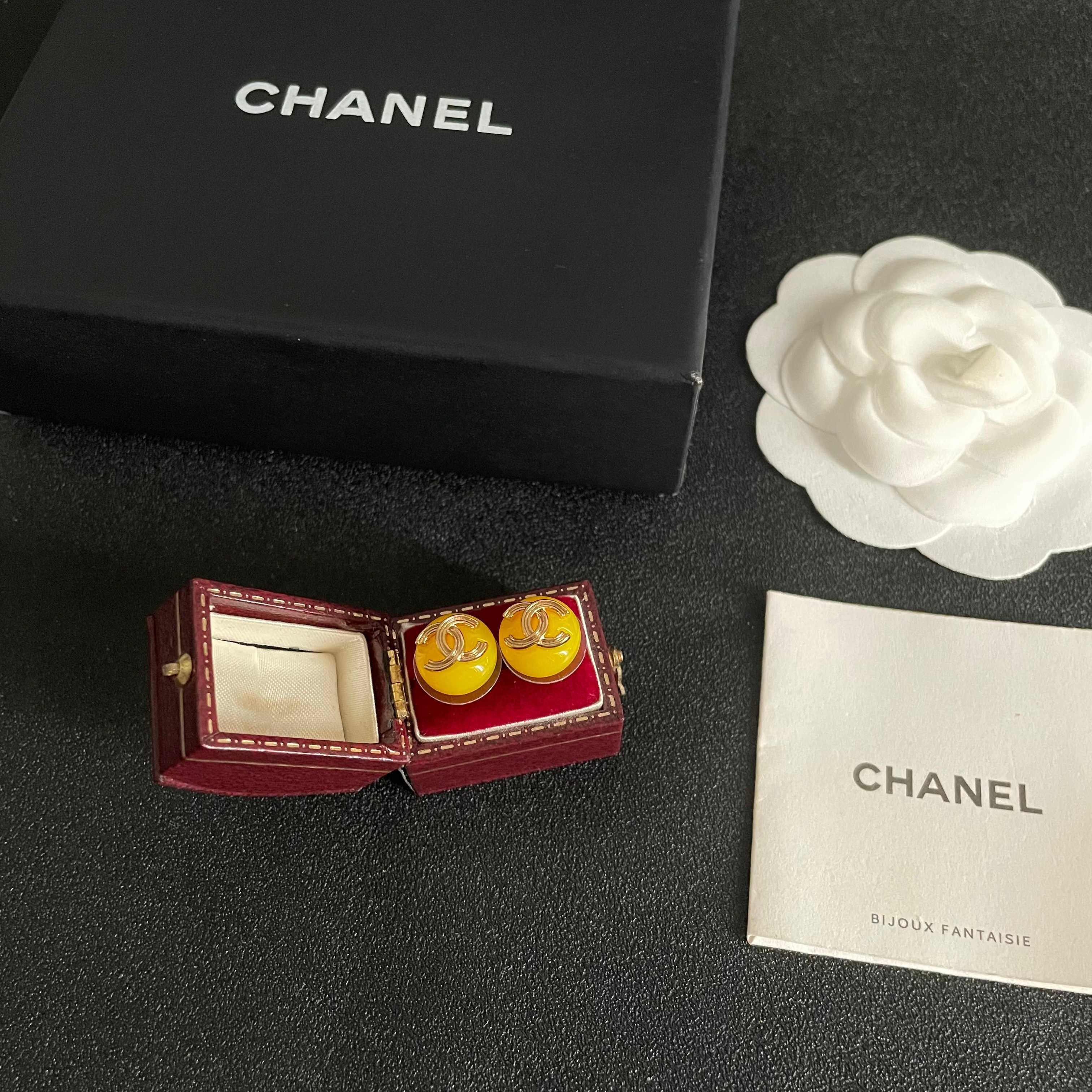 Chanel CC Logo Round Stud Earrings earrings gold-tone metal bright yellow resin 10mm diameter