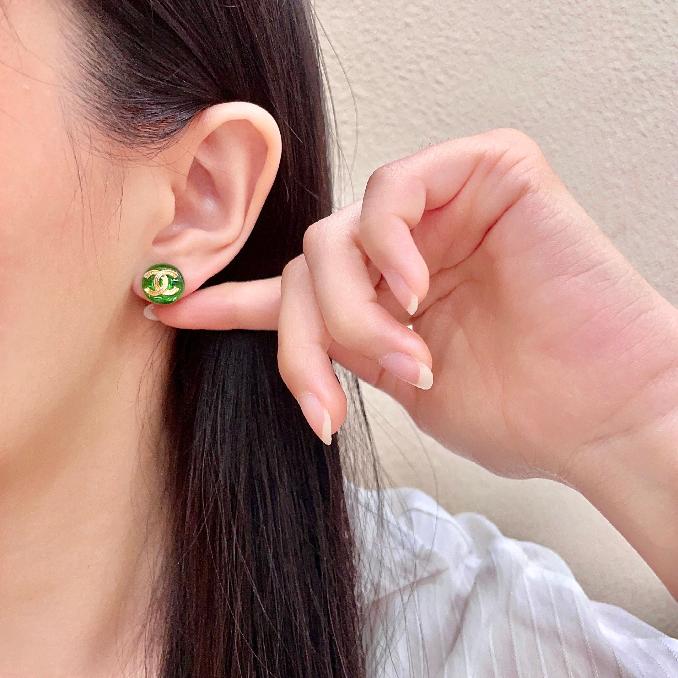 Chanel CC Logo Round Resin Stud Earrings earrings gold-tone metal translucent green resin 1 2cm diameter