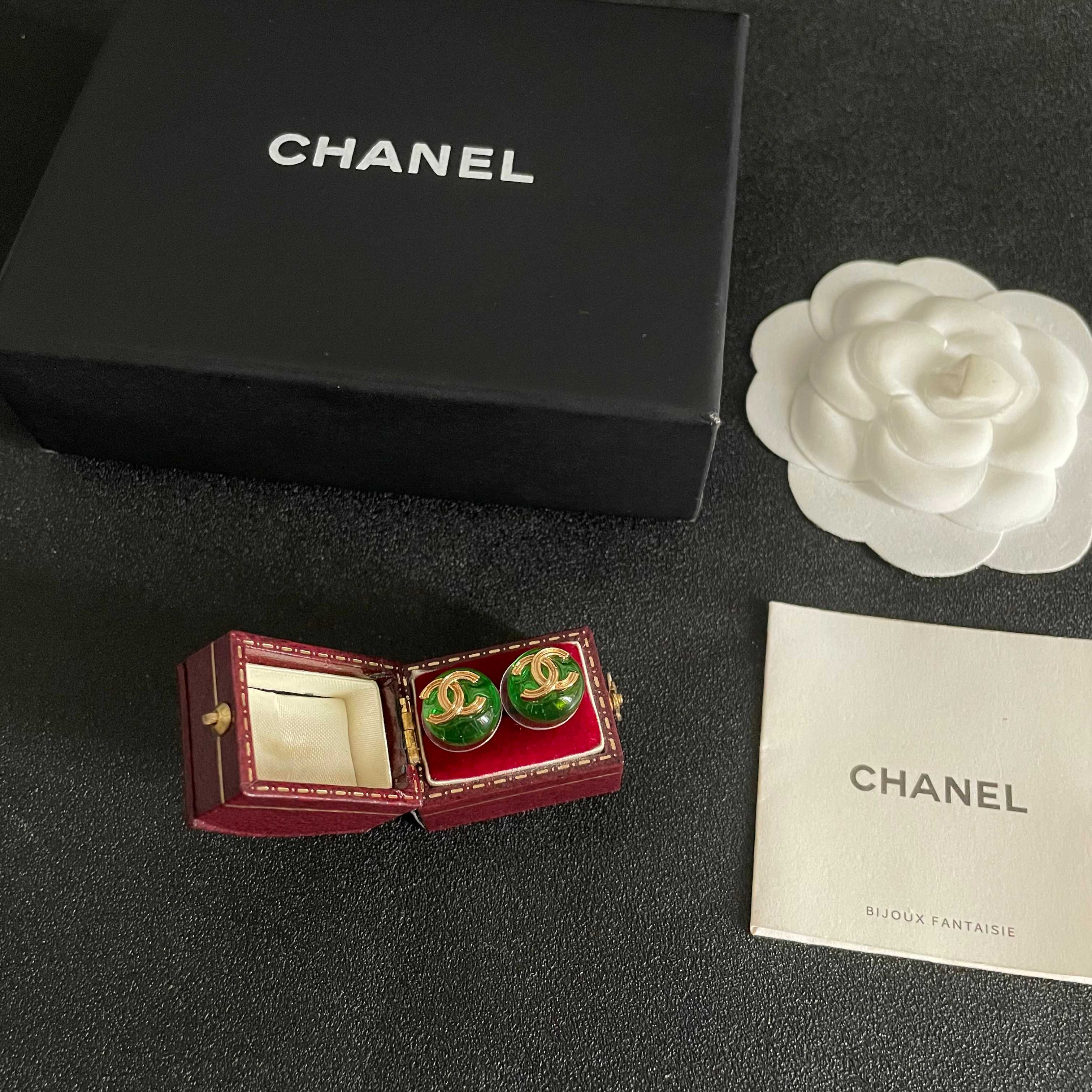 Chanel CC Logo Round Resin Stud Earrings earrings gold-tone metal translucent green resin 1 2cm diameter