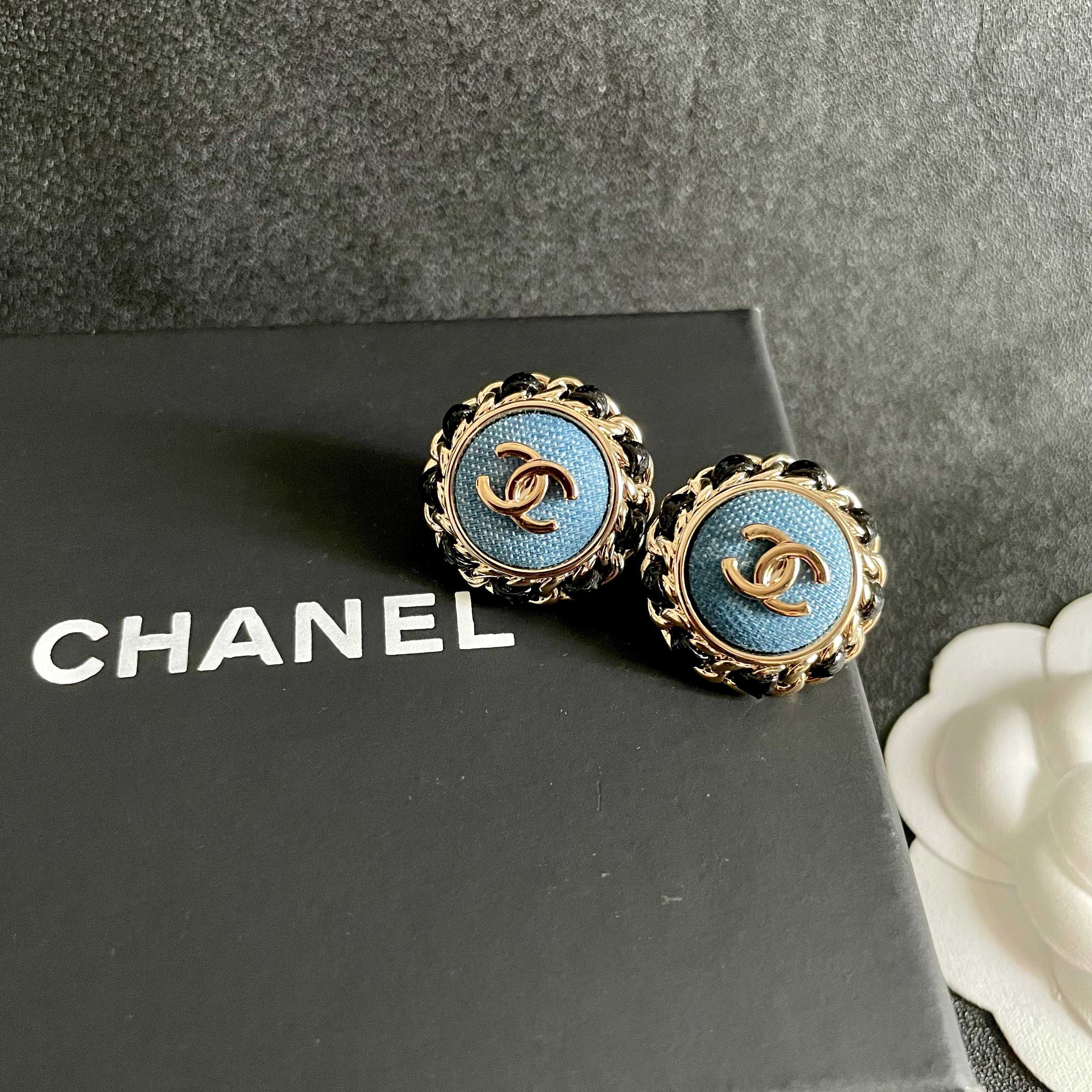 Chanel CC Logo Chain-Trimmed Denim Button Earrings earrings light gold-tone metal blue denim center black leather chain trim 1 8cm diameter