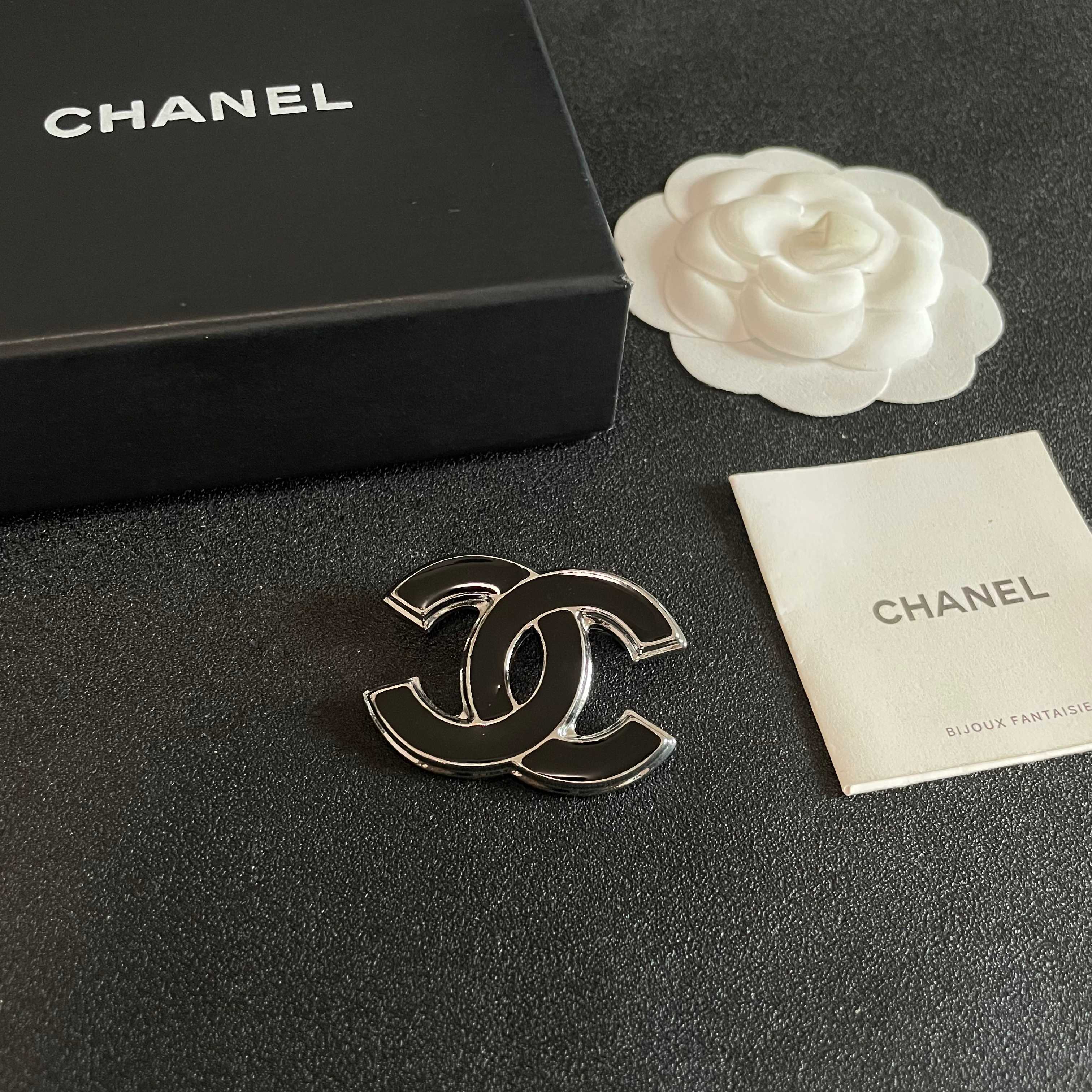 Chanel CC Logo brooch silver tone metal with black enamel 3 5cm width