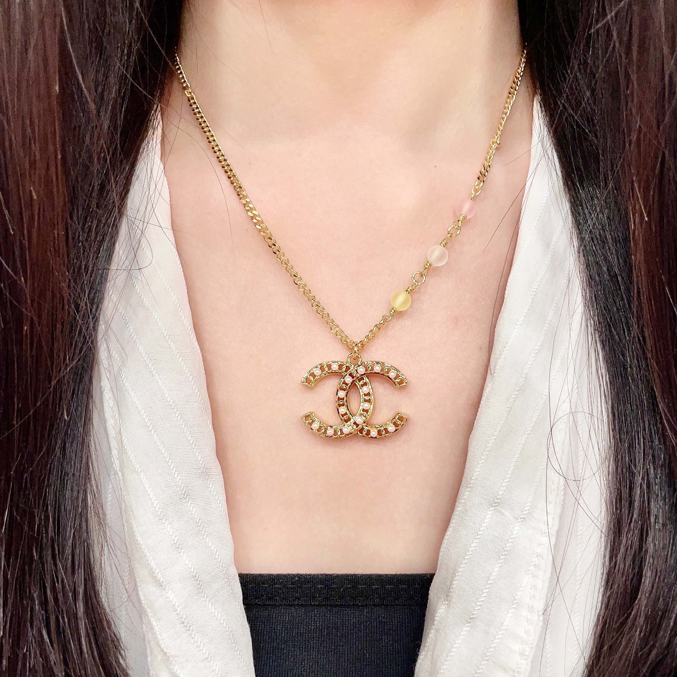 Chanel CC Logo Pastel Bead Pearl Necklace necklace Gold-tone metal with white faux pearls pastel pink frosted clear and pale yellow accent beads 42cm