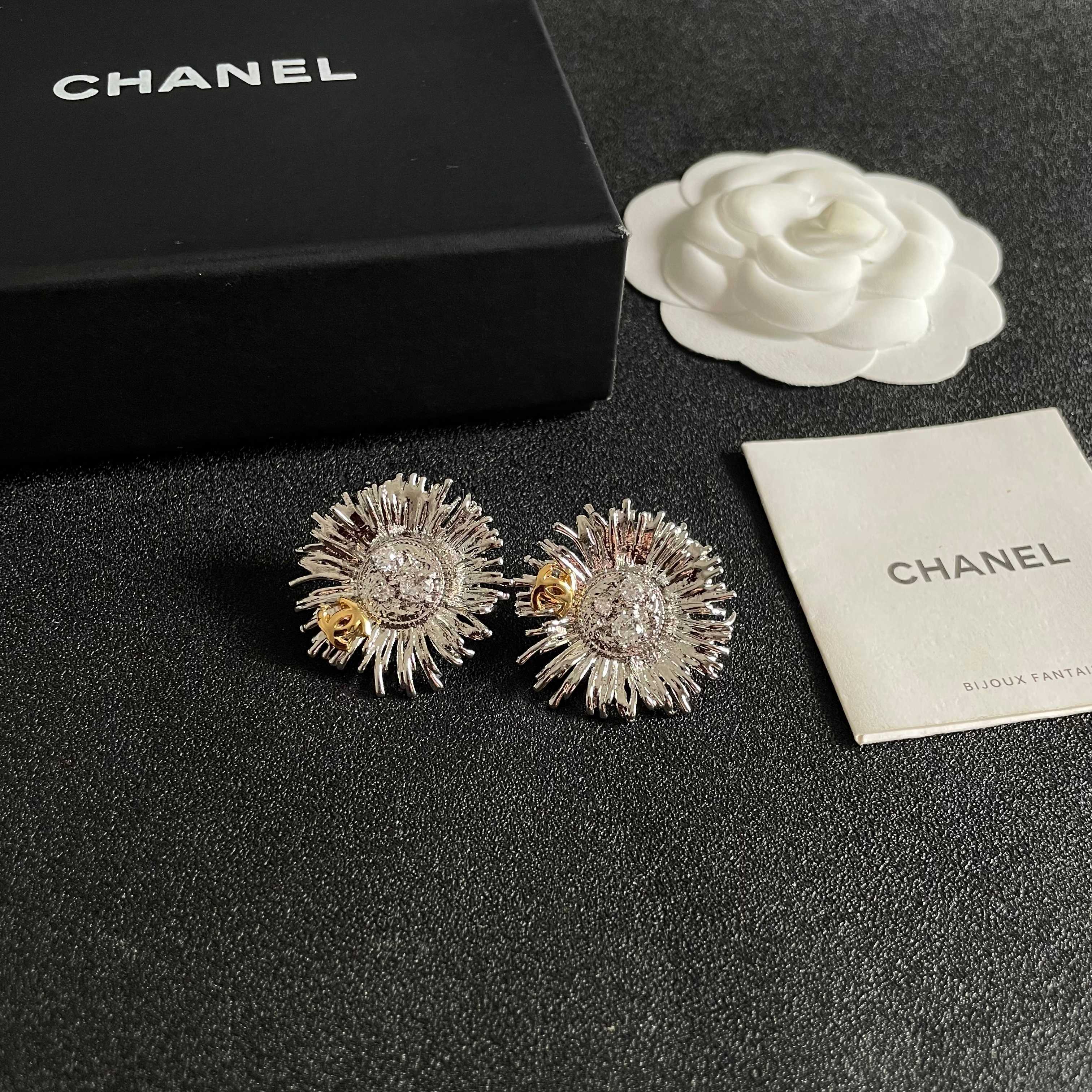 Chanel Sunburst CC Stud Earrings earrings Two-tone gold and silver metal with clear crystal accents 2 5cm diameter