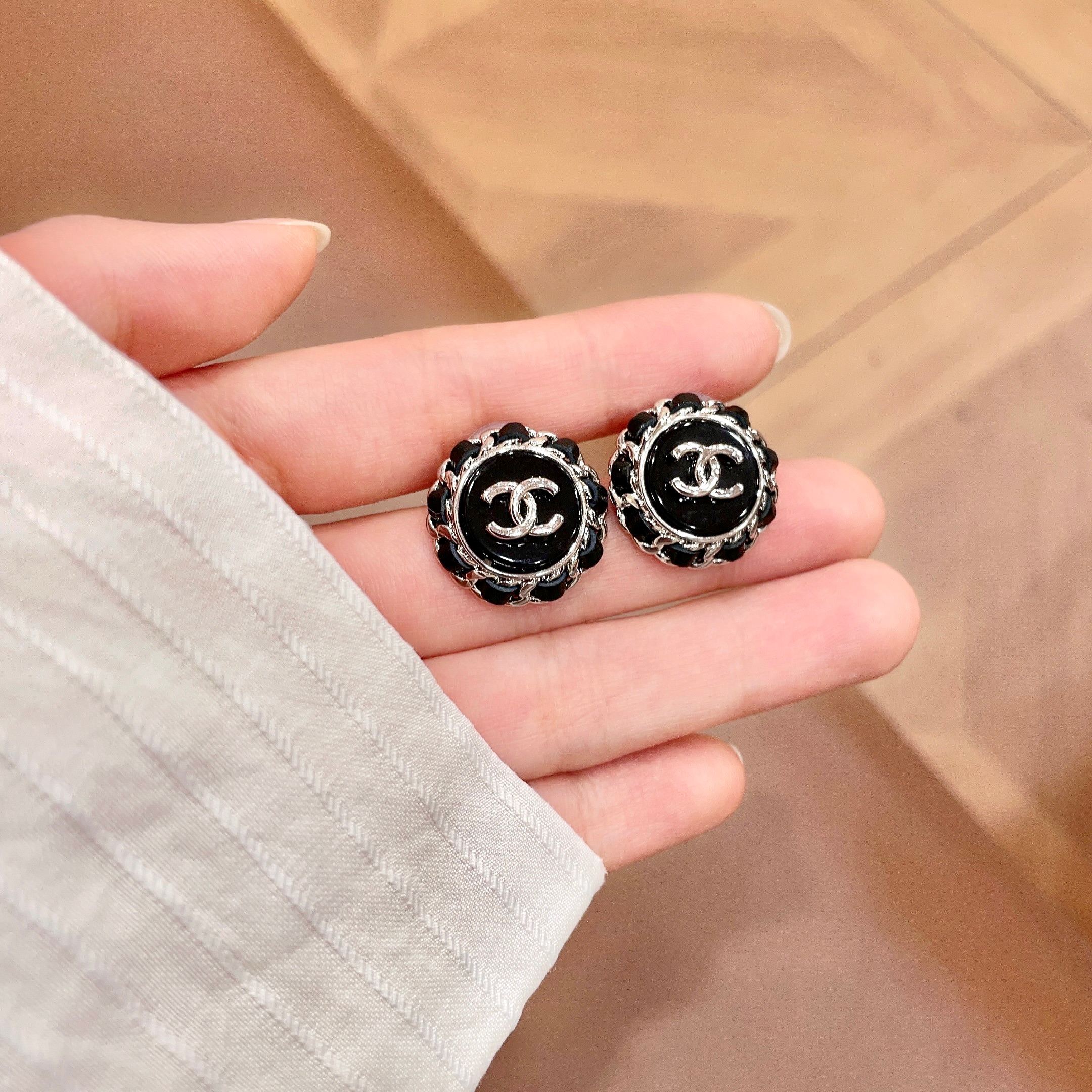 Chanel CC Logo Chain Edge Round Stud Earrings earrings silver-tone metal with black enamel center and black chain detailing 1 5cm diameter
