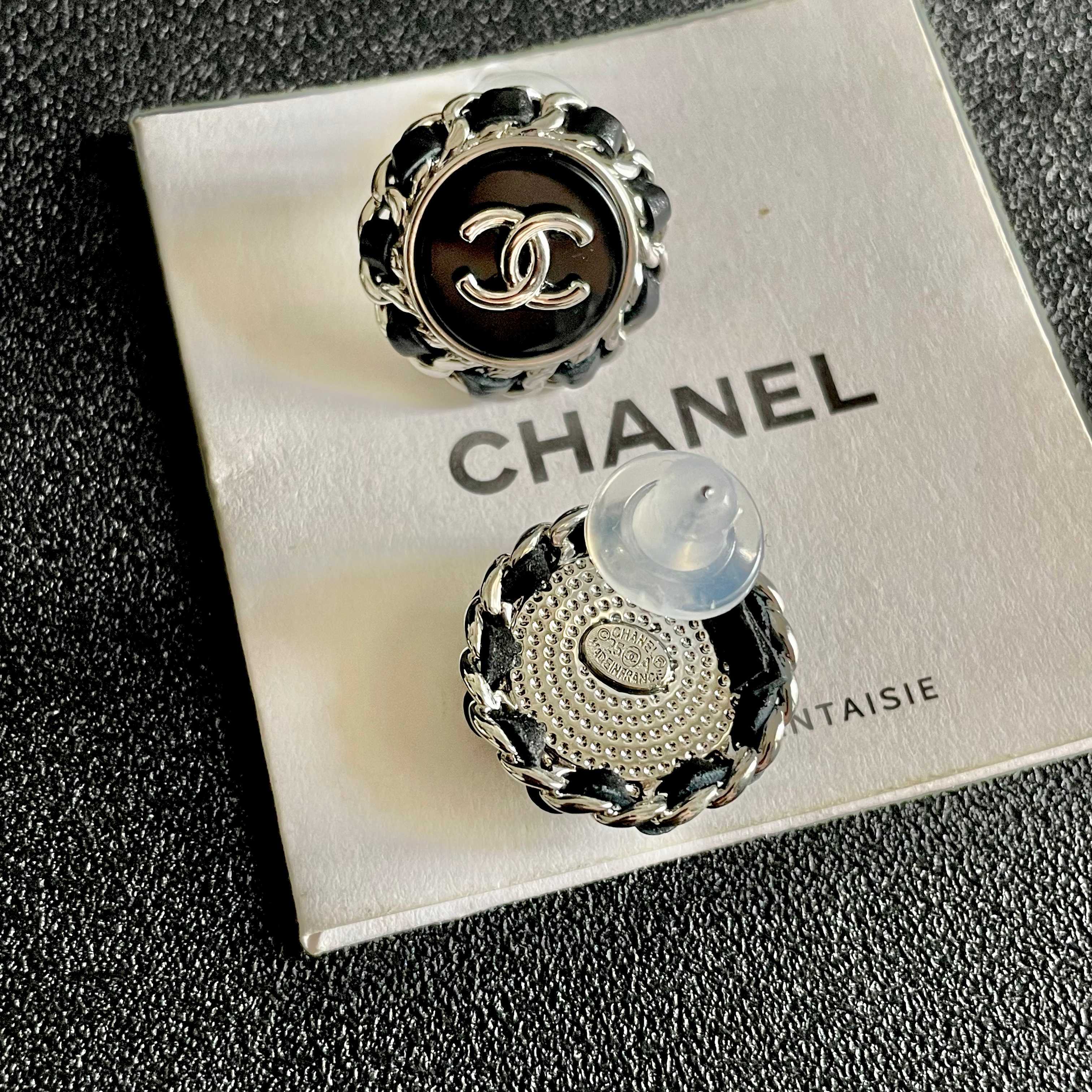 Chanel CC Logo Chain Edge Round Stud Earrings earrings silver-tone metal with black enamel center and black chain detailing 1 5cm diameter