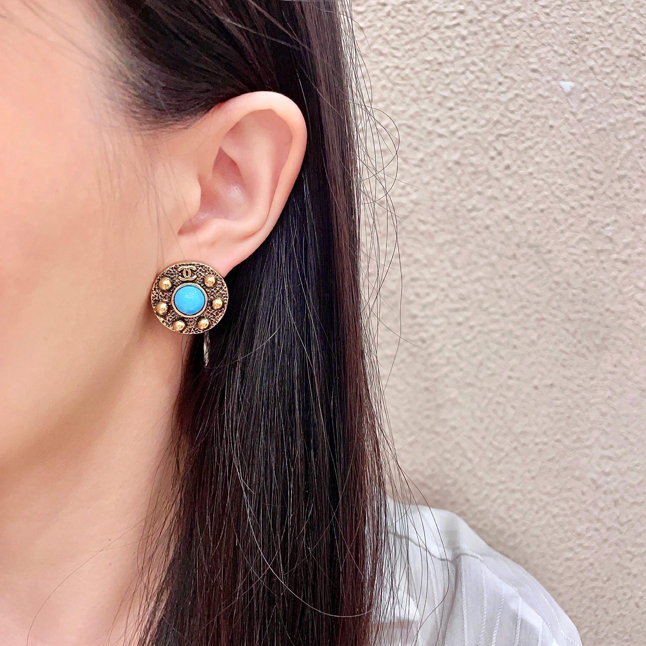 Chanel CC Logo Round Stud Earrings earrings antique gold metal turquoise blue cabochon stone 2cm diameter