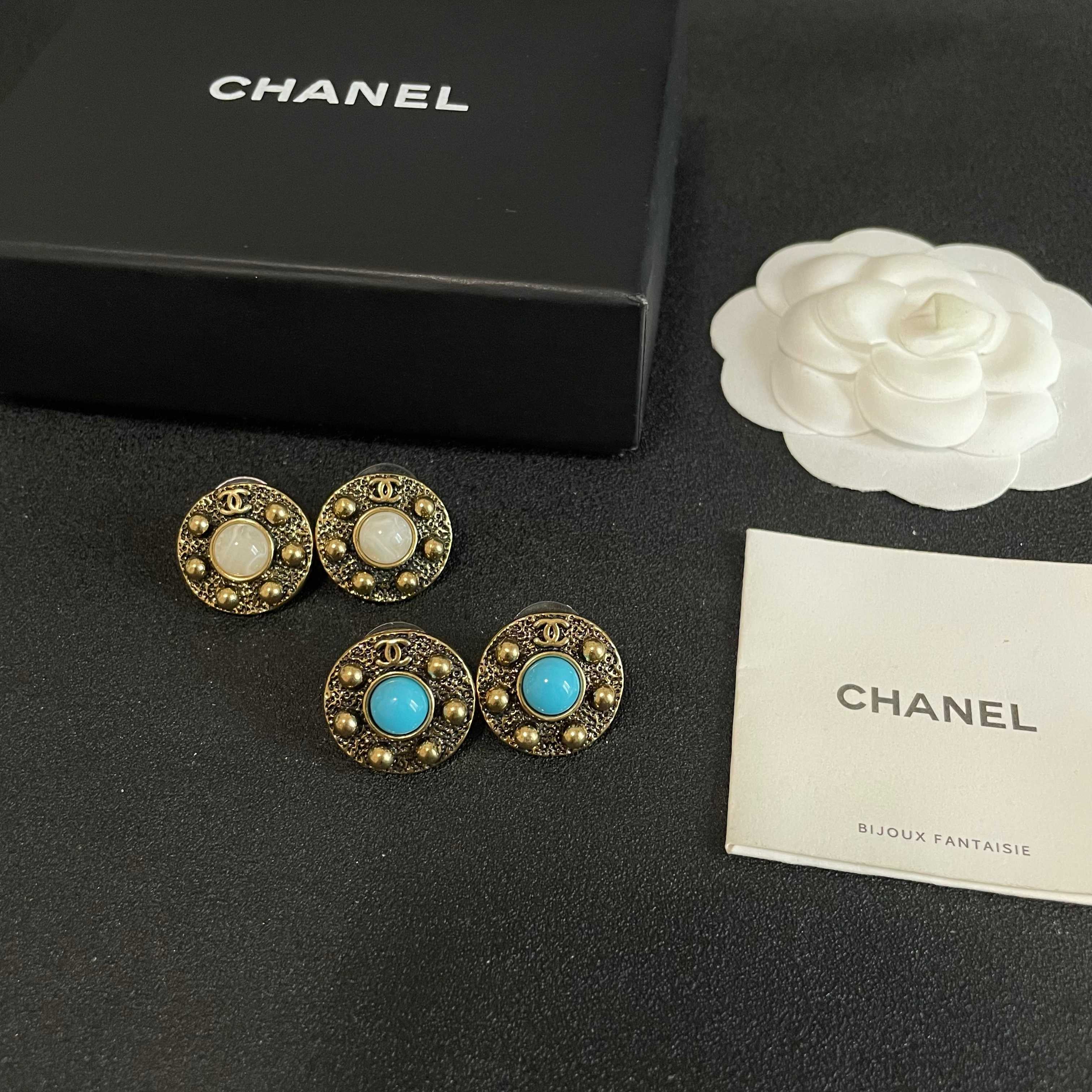 Chanel CC Logo Round Stud Earrings earrings antique gold metal turquoise blue cabochon stone 2cm diameter