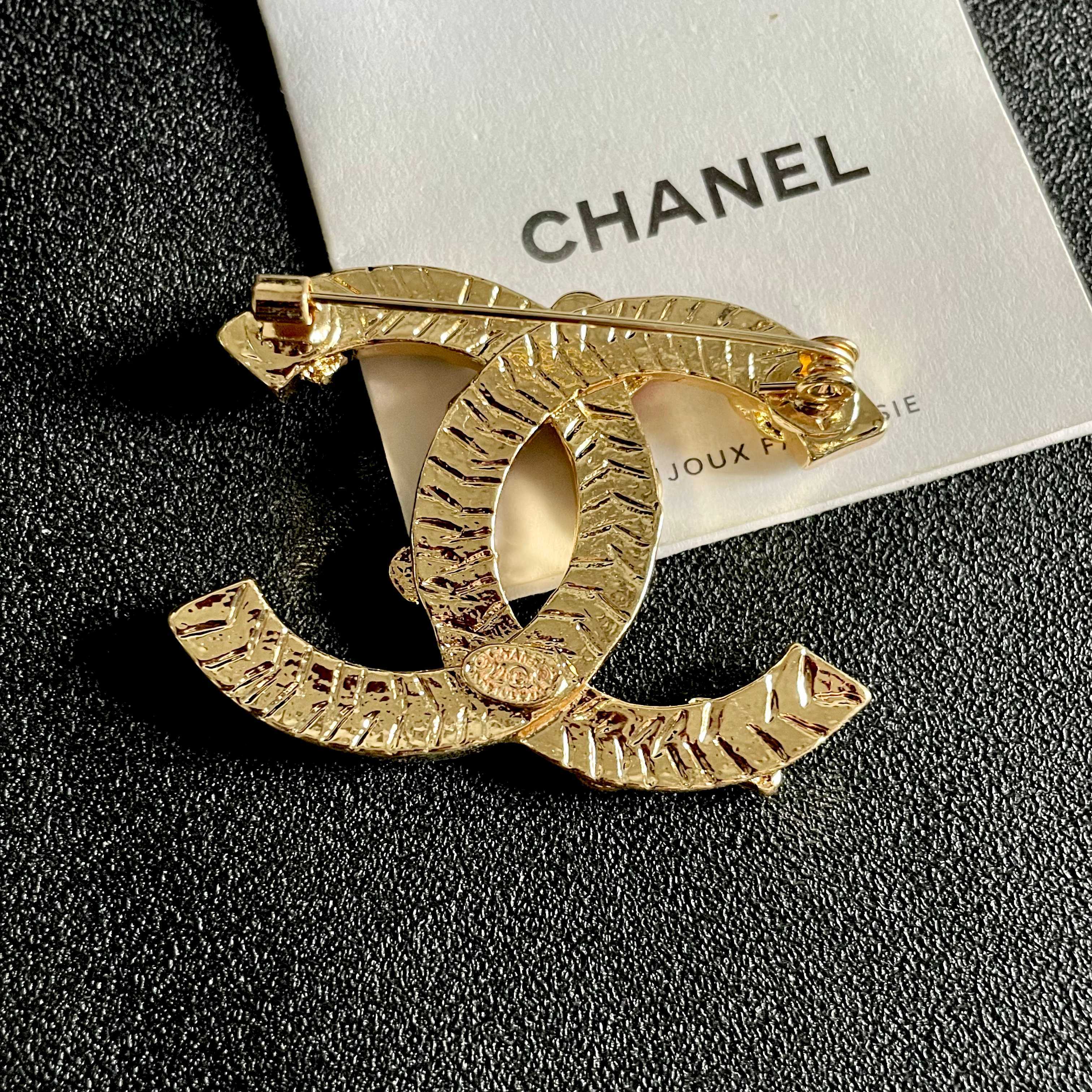 Chanel CC Logo Heart Charms Brooch brooch gold tone metal with black enamel pink enamel hearts white enamel bag charms white faux pearls 3 5cm width