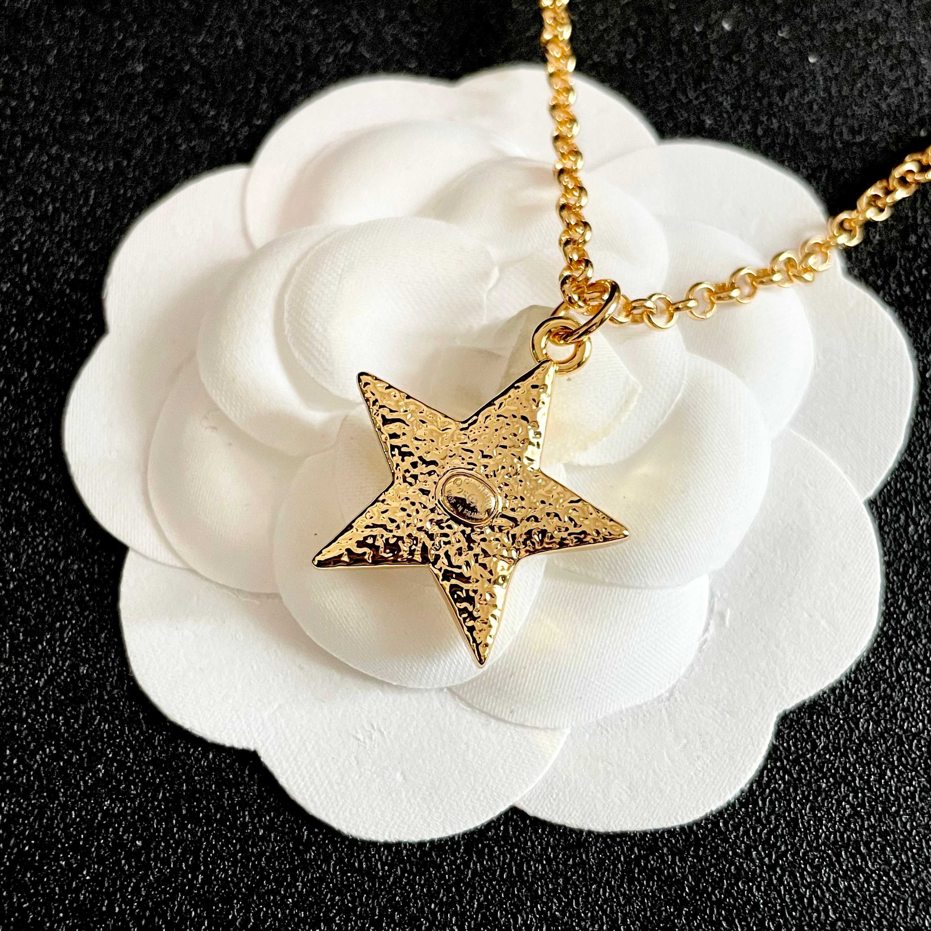 Chanel CC Star Pendant Necklace necklace Gold-tone metal silver-tone variant also available no gemstones 42cm