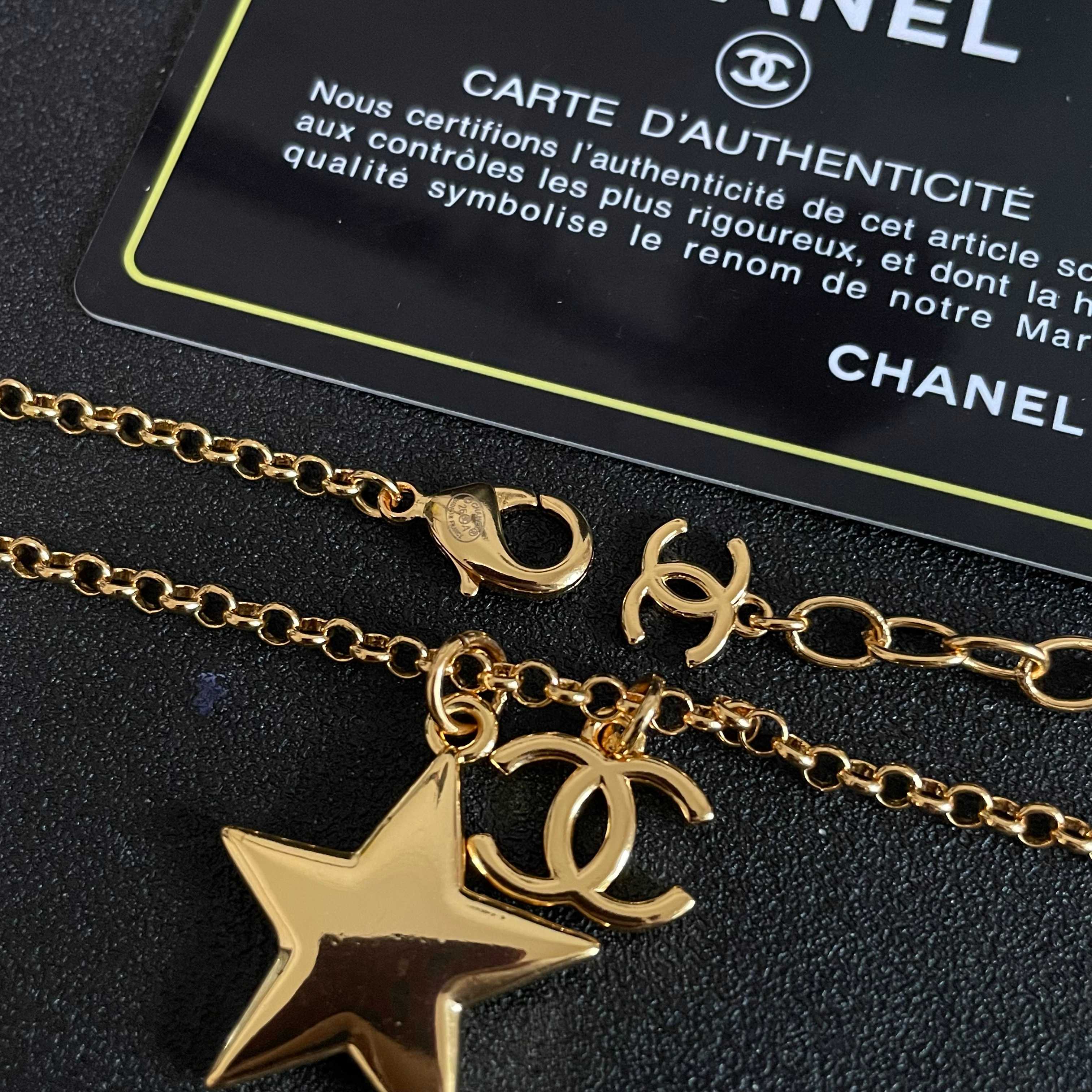 Chanel CC Star Pendant Necklace necklace Gold-tone metal silver-tone variant also available no gemstones 42cm