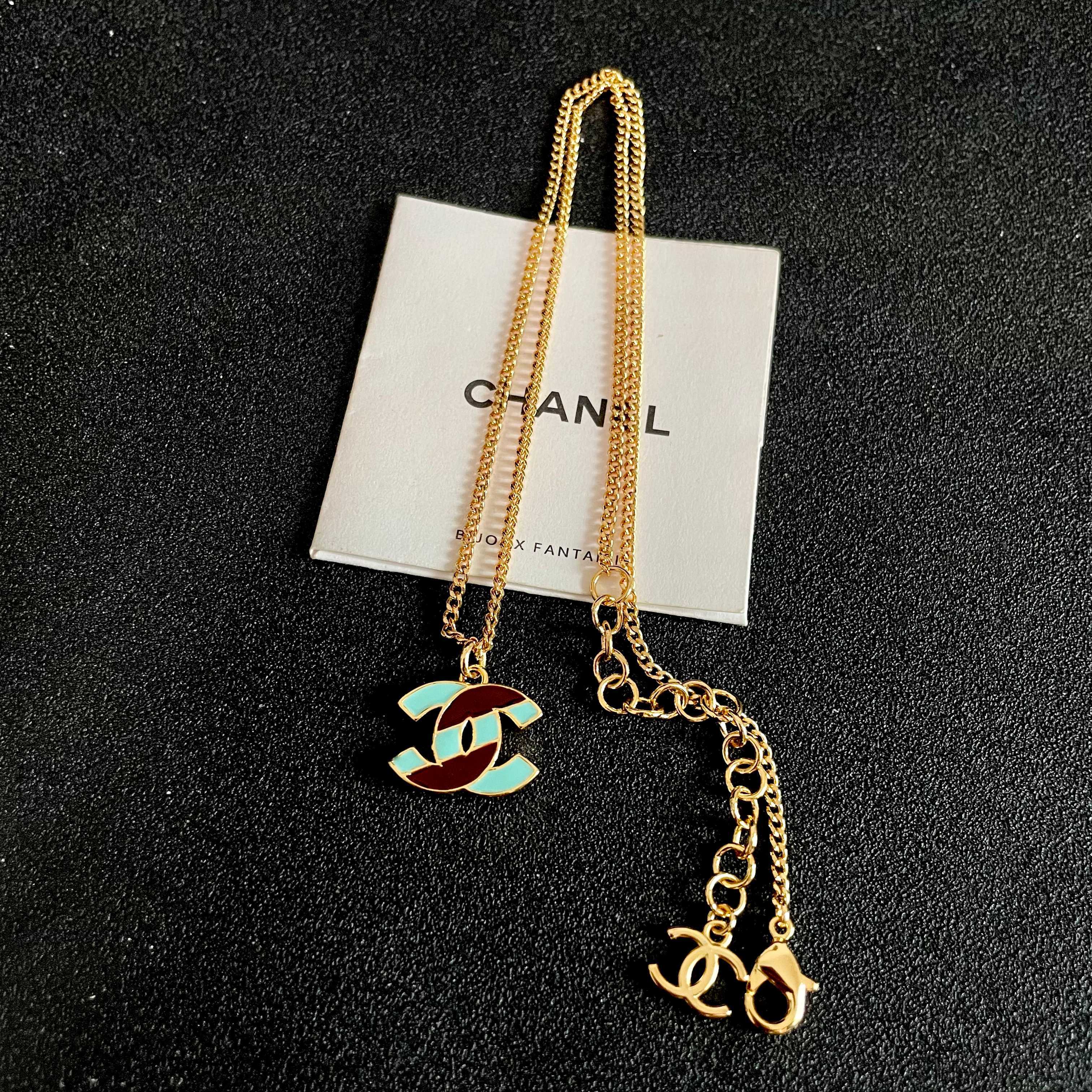 Chanel CC Logo Enamel necklace gold-tone metal with turquoise and burgundy enamel 42cm