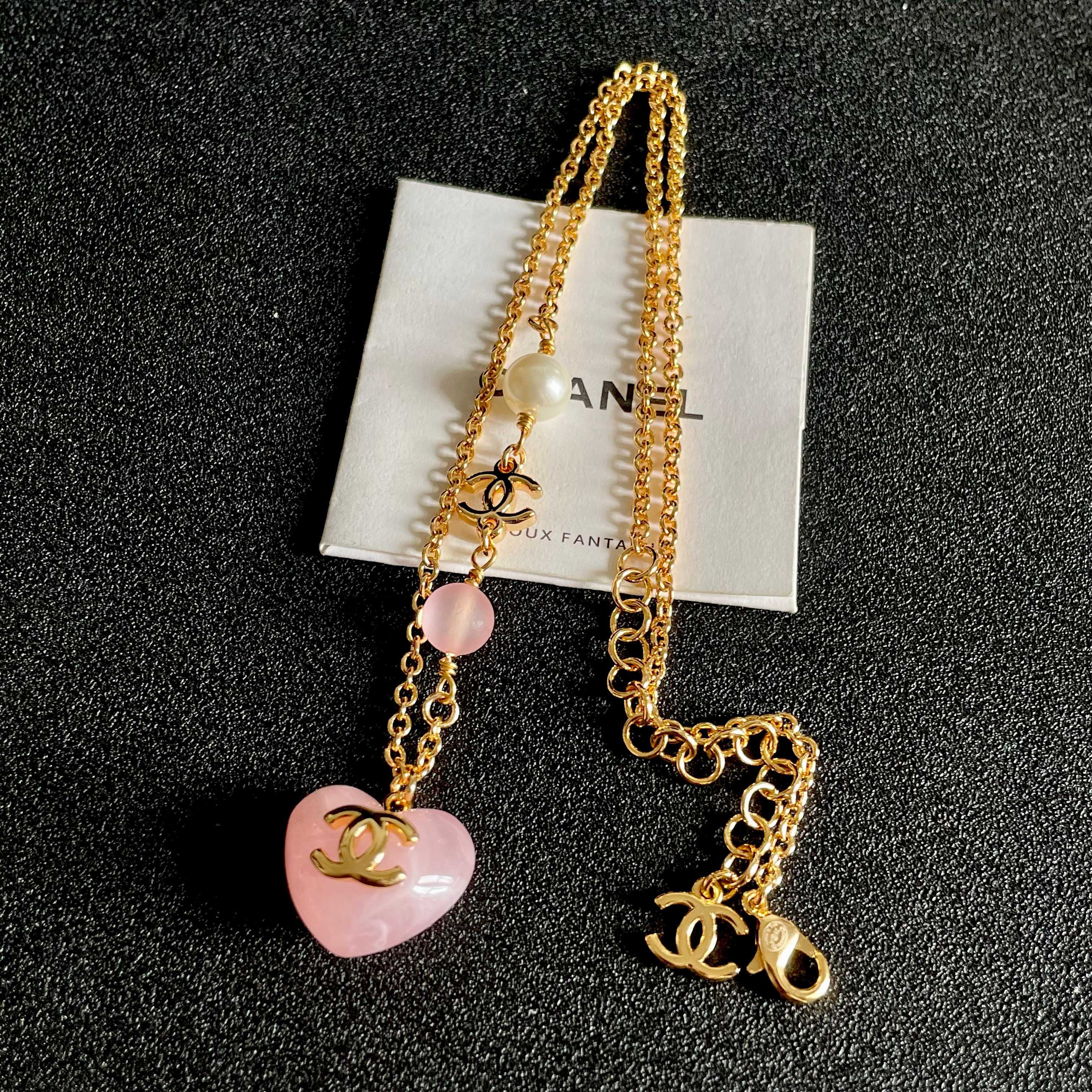 Chanel CC Heart Pendant Necklace necklace Gold-tone metal with cream faux pearl pink resin bead and pink resin heart pendant 42cm