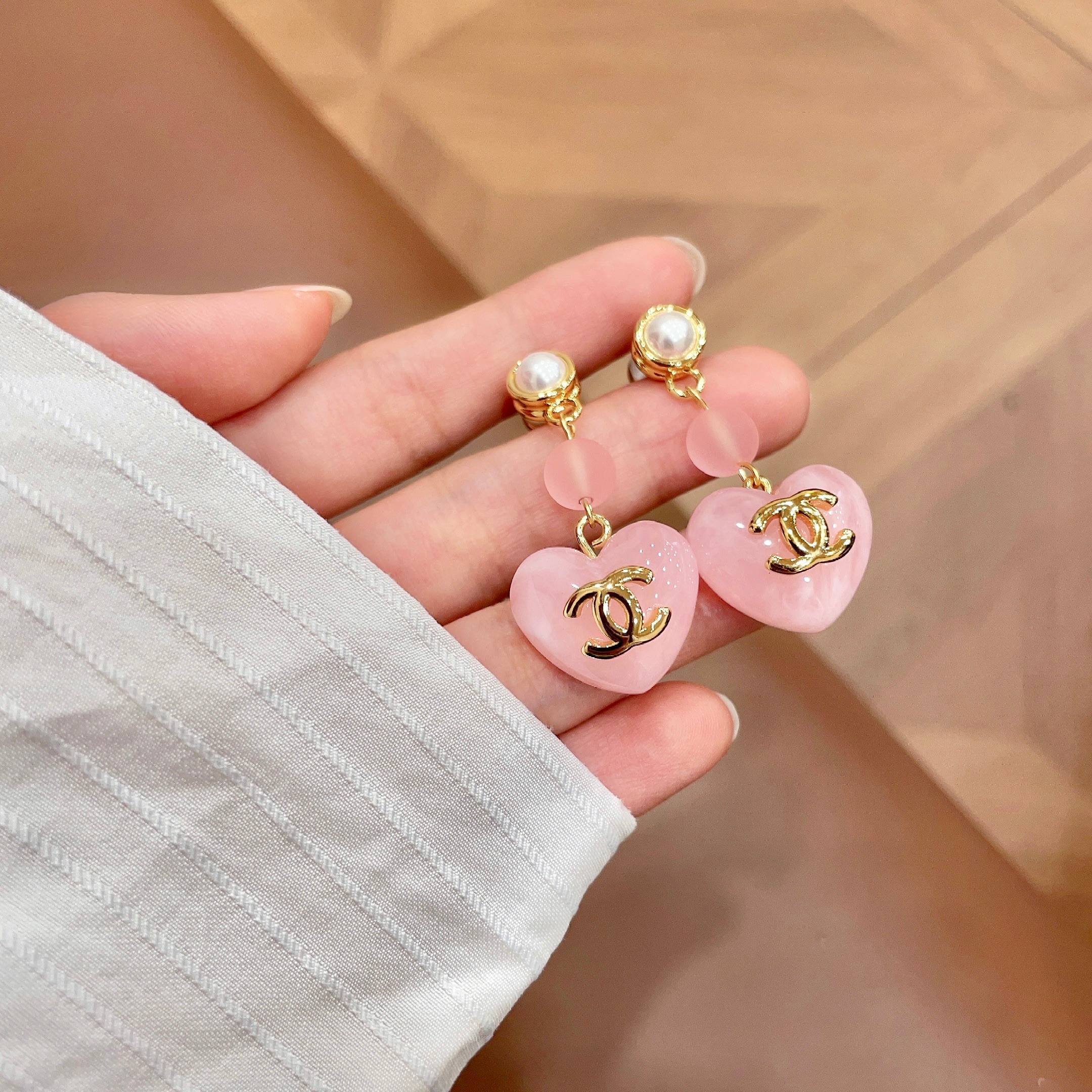 Chanel CC Heart Drop Earrings earrings Gold-tone metal pink resin white faux pearl 3 5cm drop length