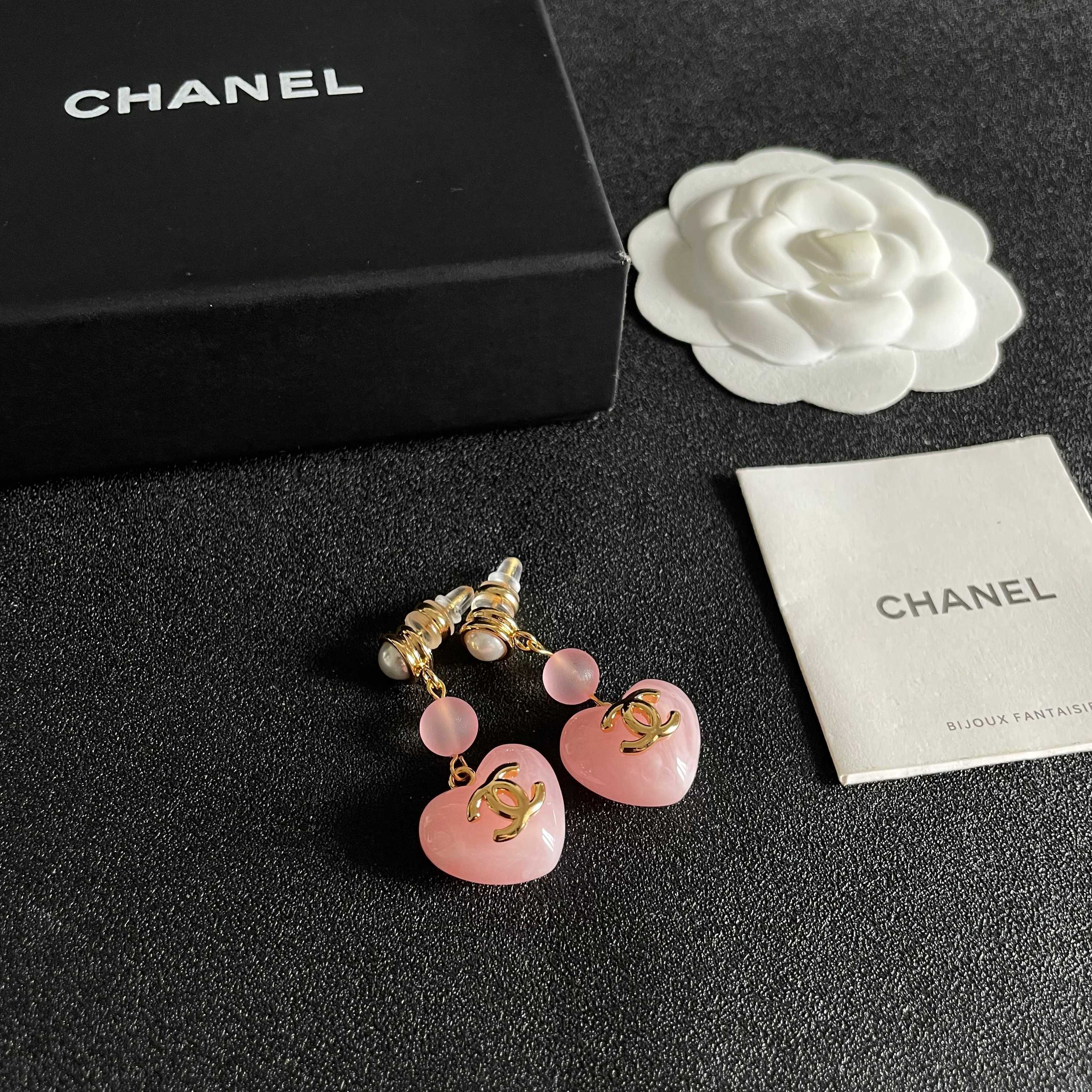 Chanel CC Heart Drop Earrings earrings Gold-tone metal pink resin white faux pearl 3 5cm drop length