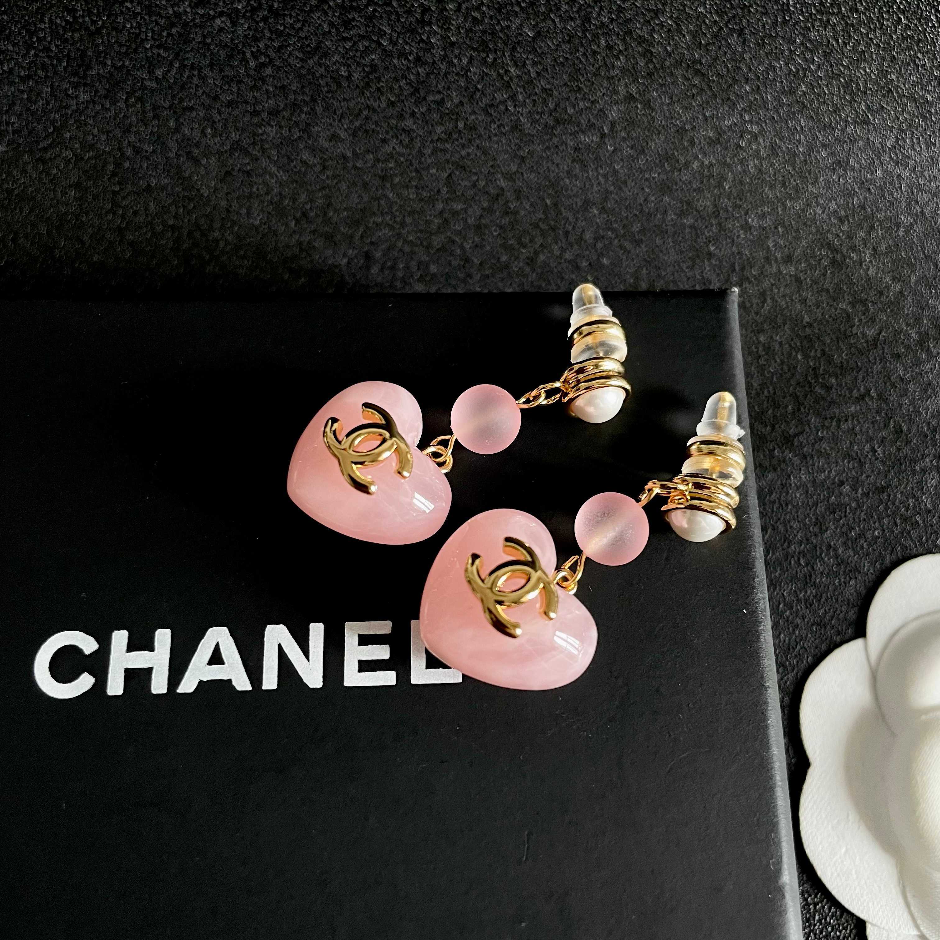 Chanel CC Heart Drop Earrings earrings Gold-tone metal pink resin white faux pearl 3 5cm drop length