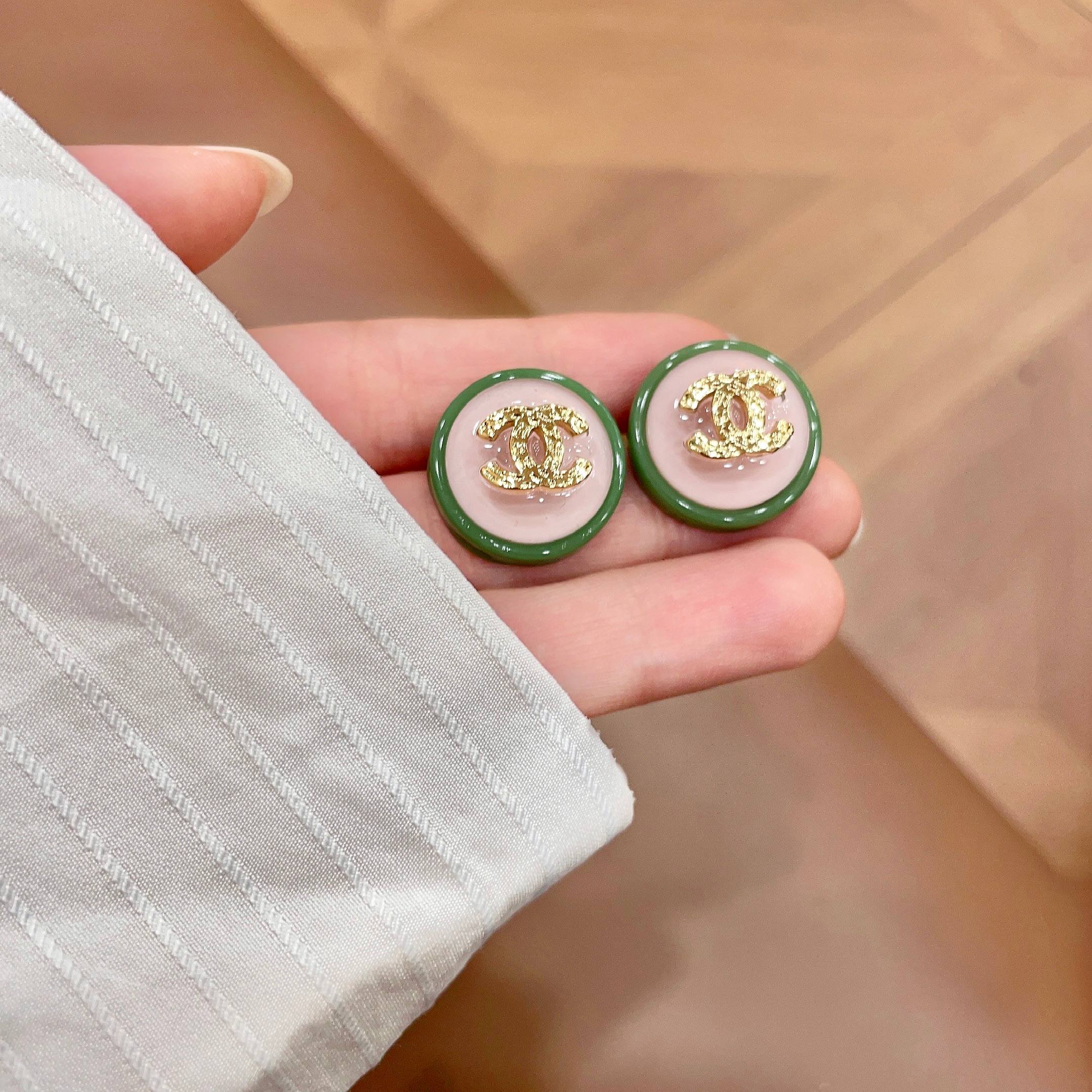 Chanel CC Logo Round Resin Stud Earrings earrings gold-tone metal light pink resin light green resin 1 5cm diameter