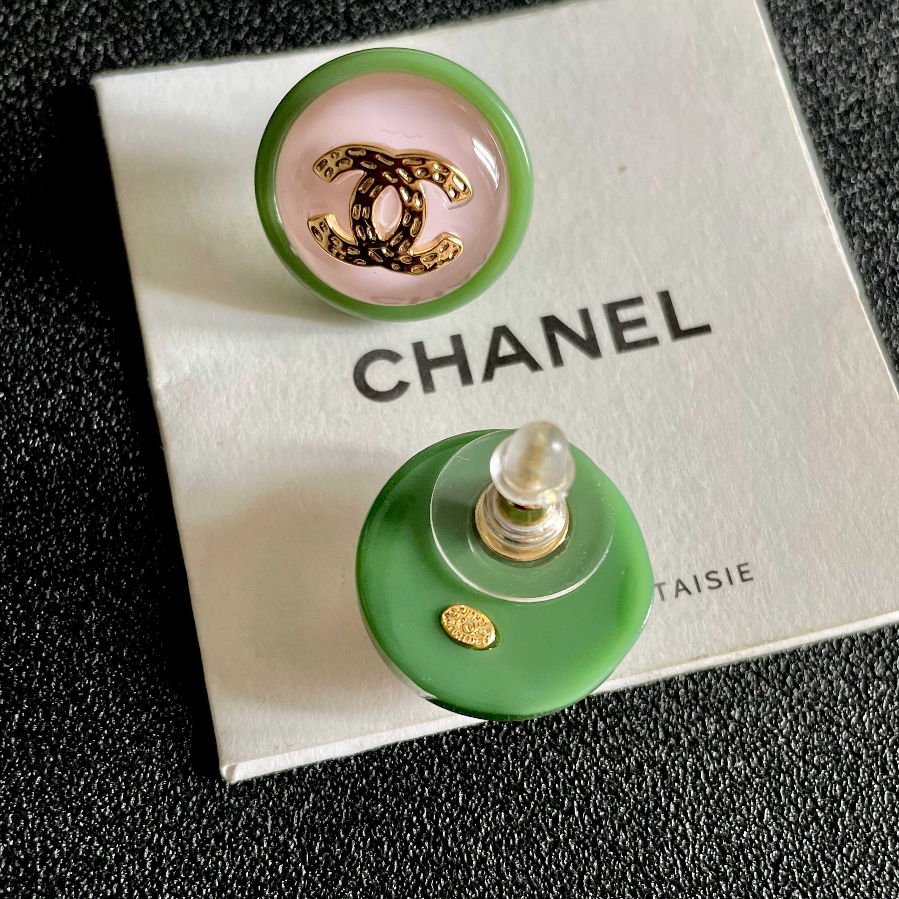 Chanel CC Logo Round Resin Stud Earrings earrings gold-tone metal light pink resin light green resin 1 5cm diameter