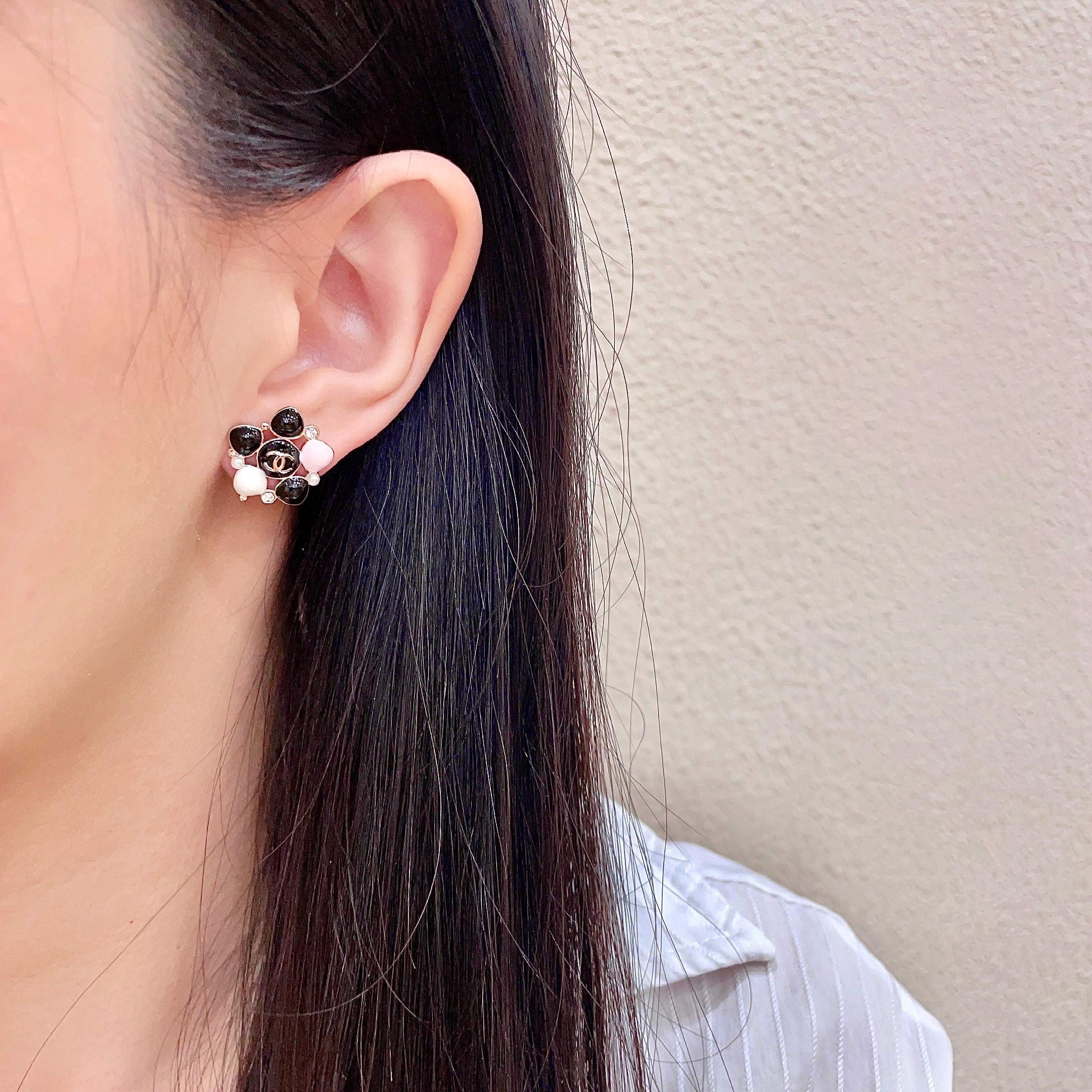Chanel CC Logo Heart Enamel Flower Stud Earrings earrings Gold-tone metal with black white light pink enamel and clear crystal accents 1 5cm diameter