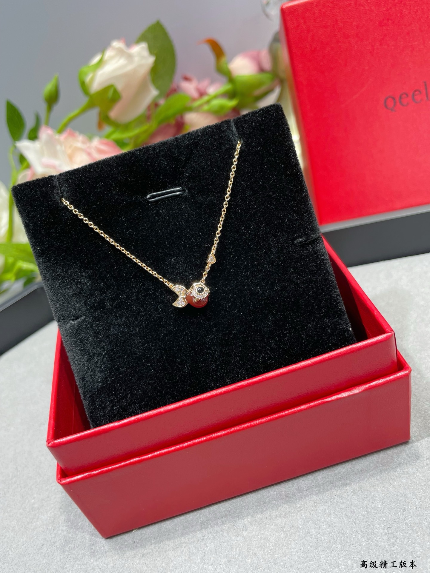 Qeelin Kirin Small Goldfish necklace Rose gold with red carnelian clear diamonds black onyx 42cm