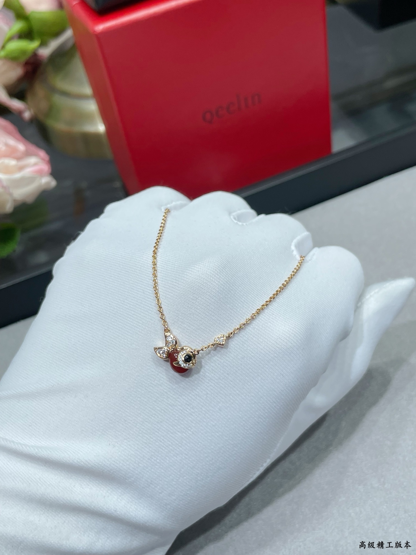 Qeelin Kirin Small Goldfish necklace Rose gold with red carnelian clear diamonds black onyx 42cm