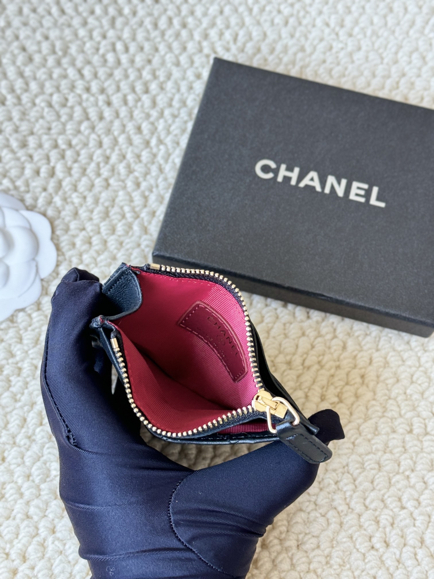 Chanel Classic Quilted CC Zip Card Holder card holder Black lambskin leather with gold-tone metal hardware 12cm x 8cm