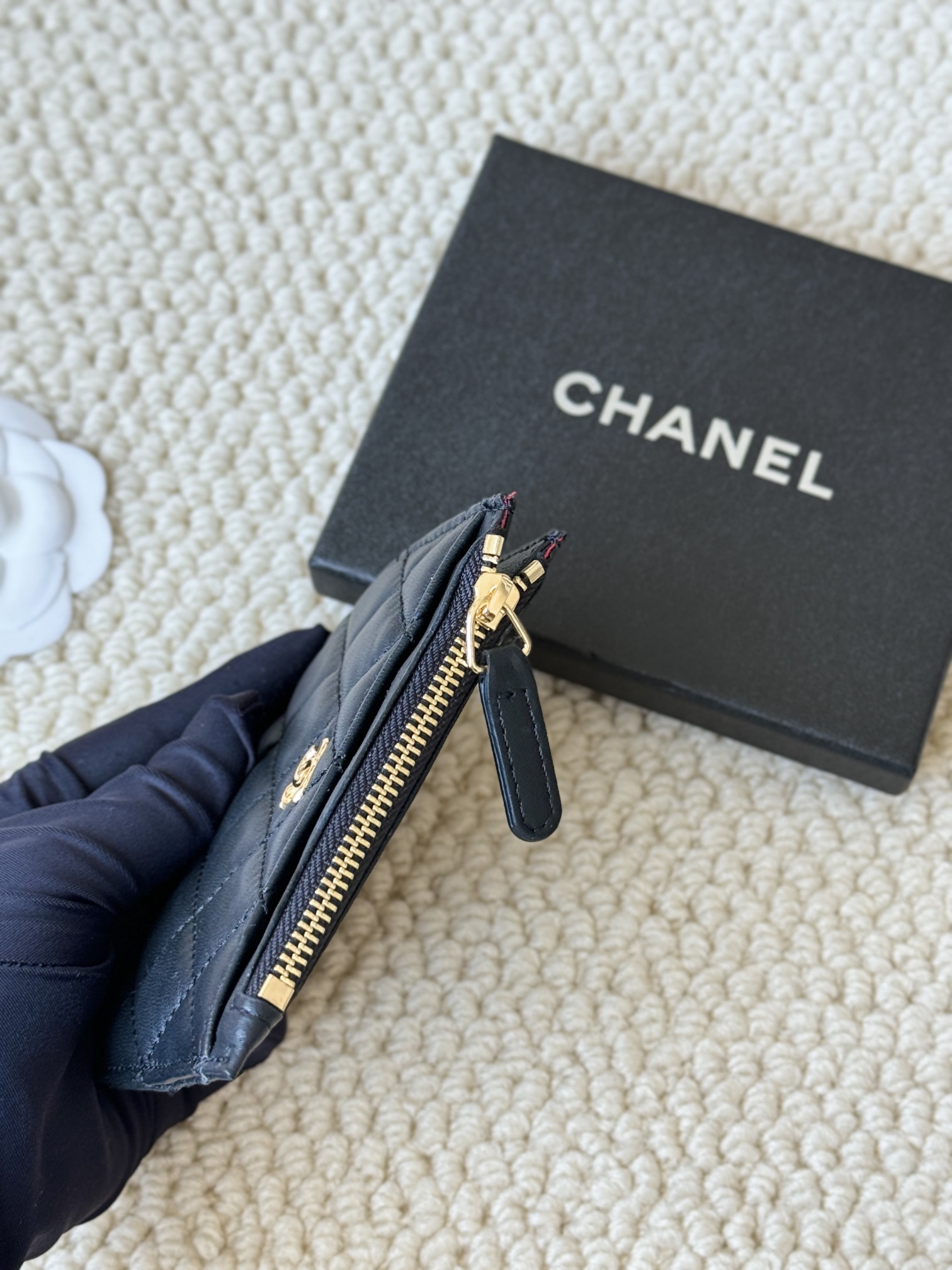 Chanel Classic Quilted CC Zip Card Holder card holder Black lambskin leather with gold-tone metal hardware 12cm x 8cm
