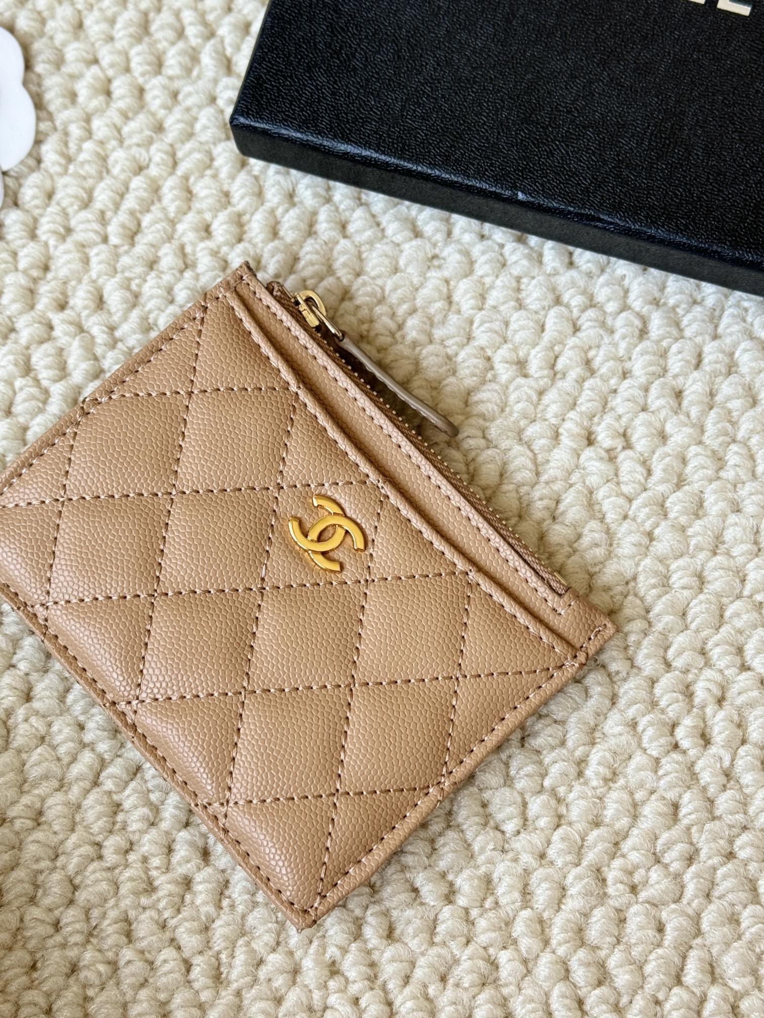 Chanel Classic Quilted Caviar Zip Card Holder card holder Beige caviar leather with gold-tone metal hardware 11cm x 8cm