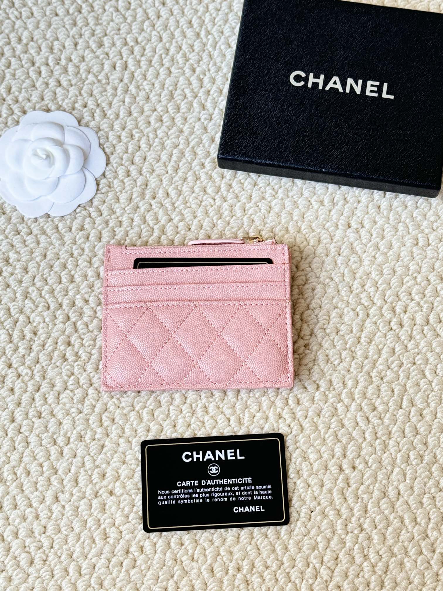 Chanel Classic Quilted Caviar Zip Card Holder card holder Light Pink Caviar Leather Gold Tone Metal Hardware 11cm x 8 5cm